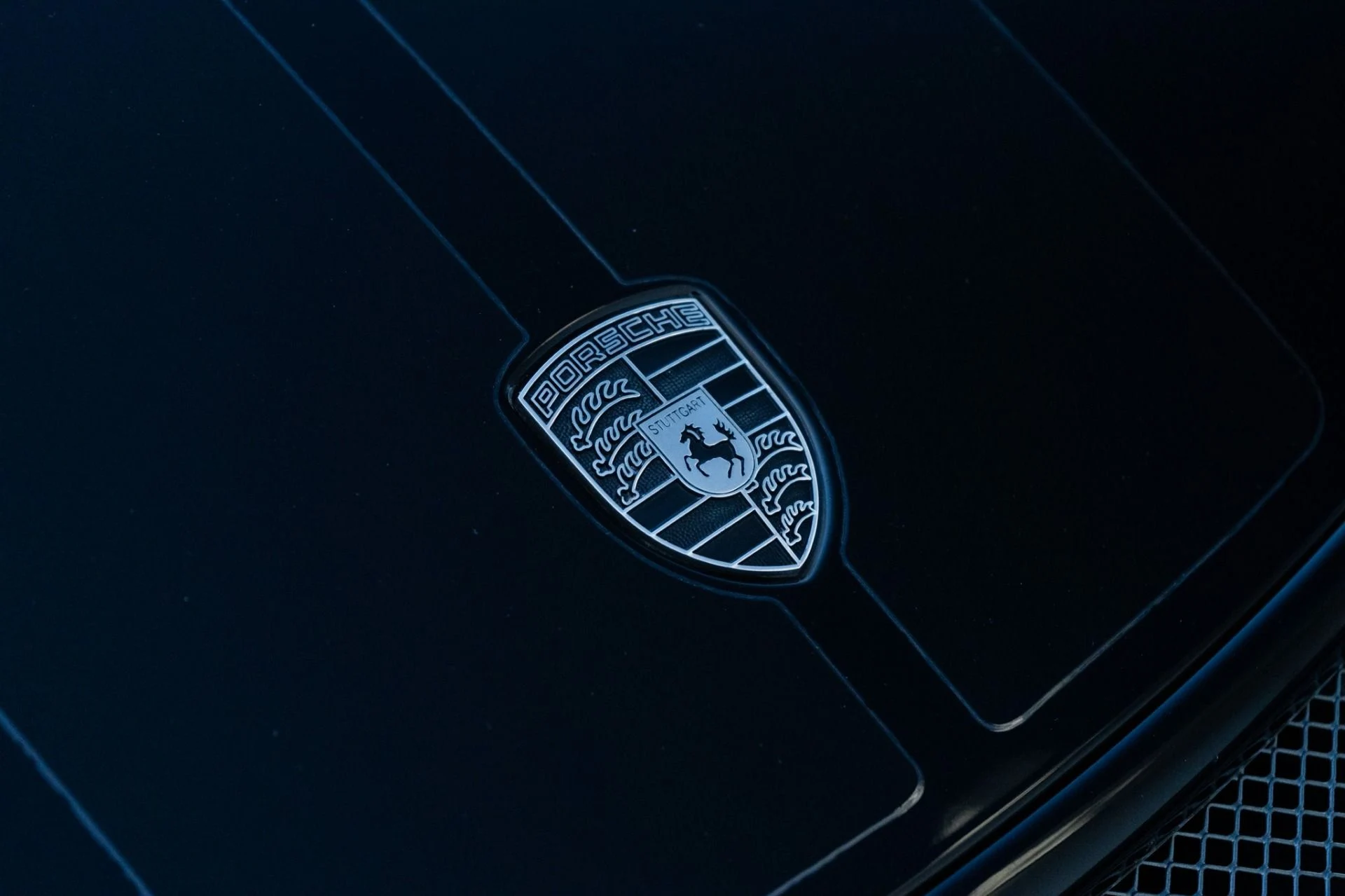 mph047_4020823343_Used_2018_Porsche_911_GT_3_Touring_1787008449_66d3f1a162