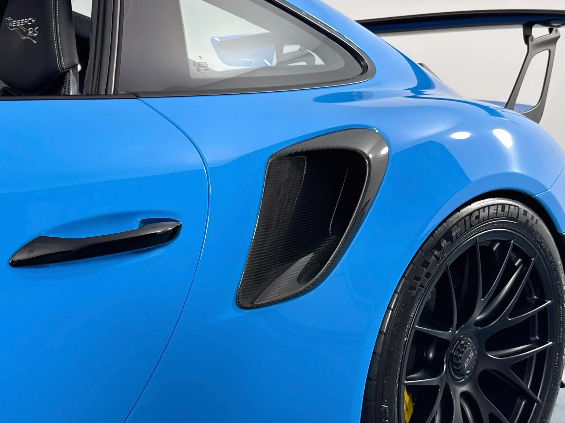 mph047_4021461618_Used_2019_Porsche_911_GT_2_RS_1785958213_c81576394b