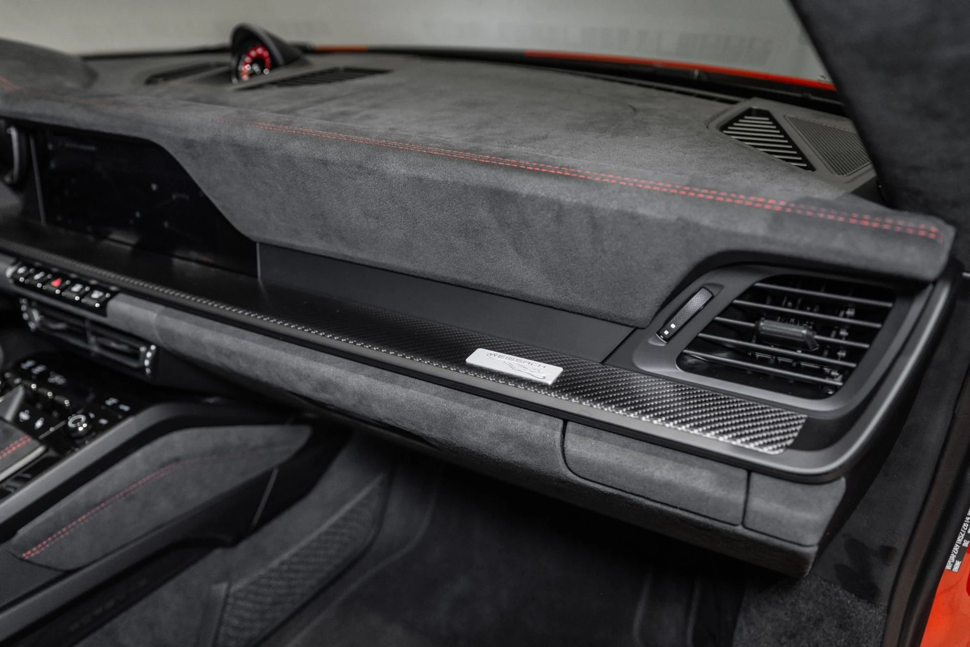 mph047_4024718331_Used_2024_Porsche_911_GT_3_RS_1761665497_d6de08f23f