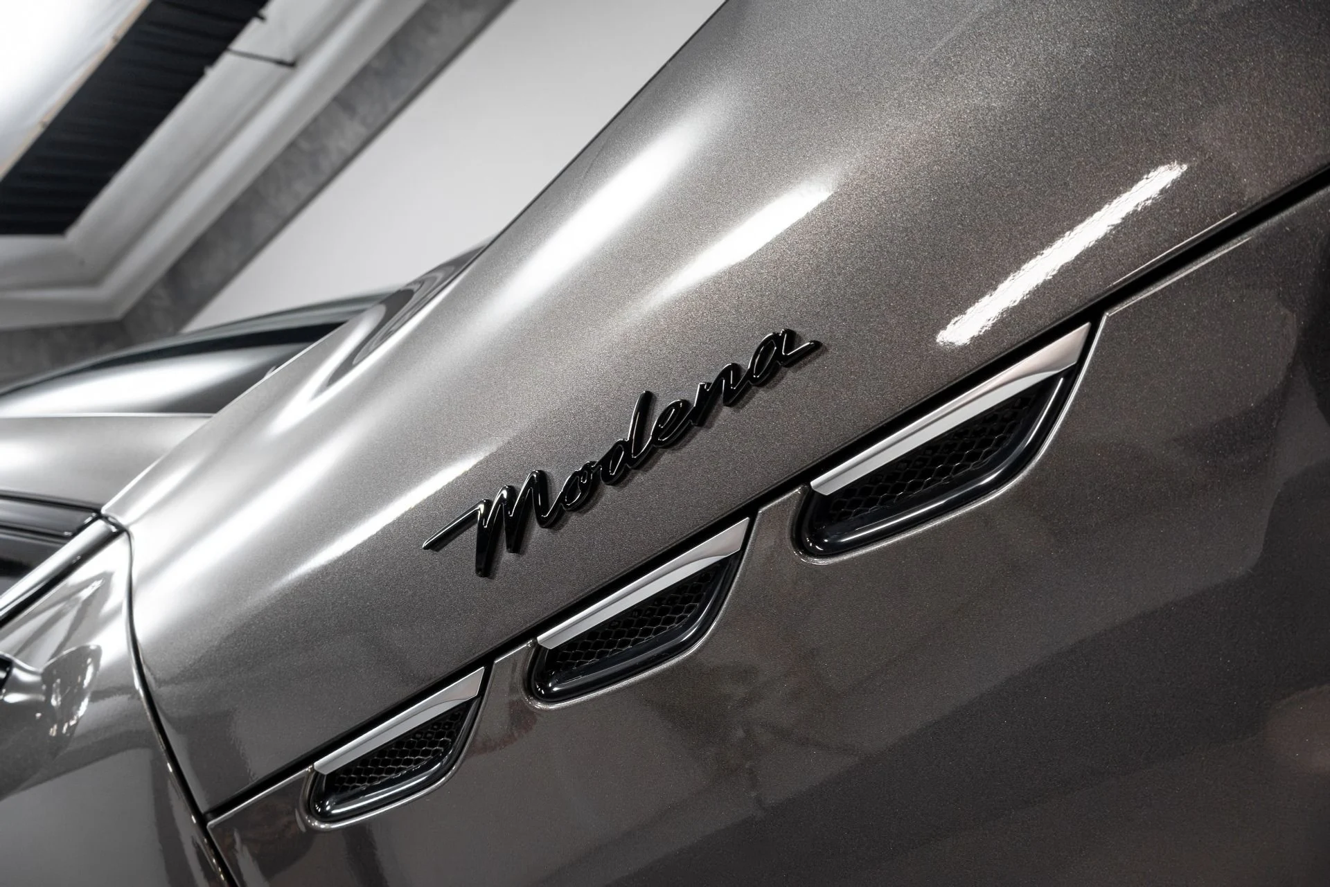 mph047_4040341777_Used_2024_Maserati_Gran_Turismo_Modena_1769640081_fa357f4ee0