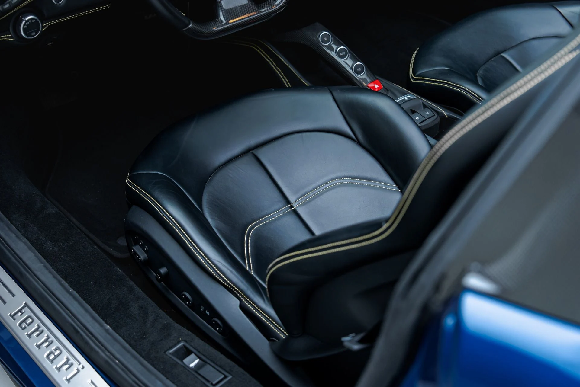 mph047_4050343092_Used_2019_Ferrari_488_Spider_1791569575_2b5e2d0e85