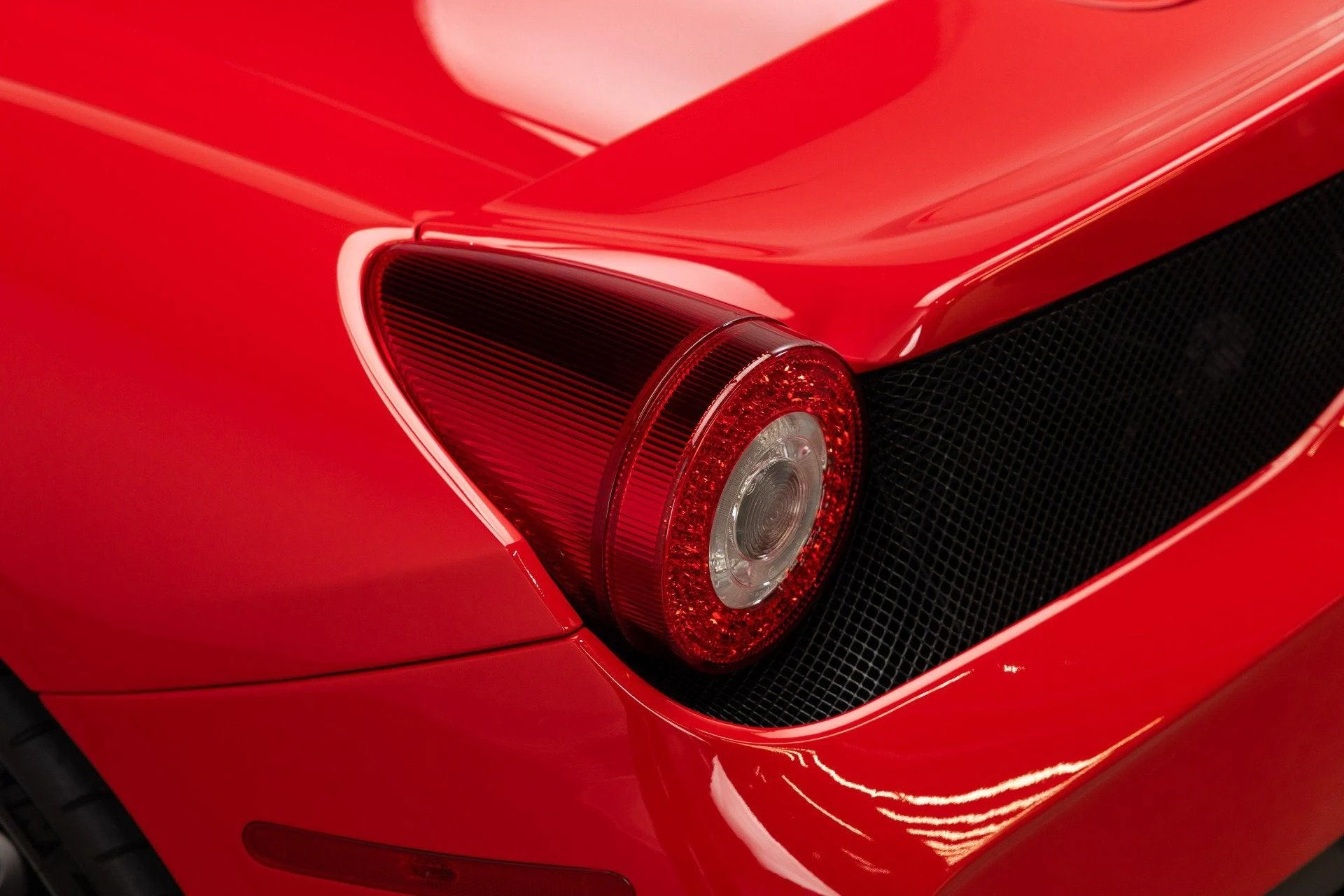 mph047_4066144109_Used_2014_Ferrari_458_Speciale_1786703964_654edfc2ed
