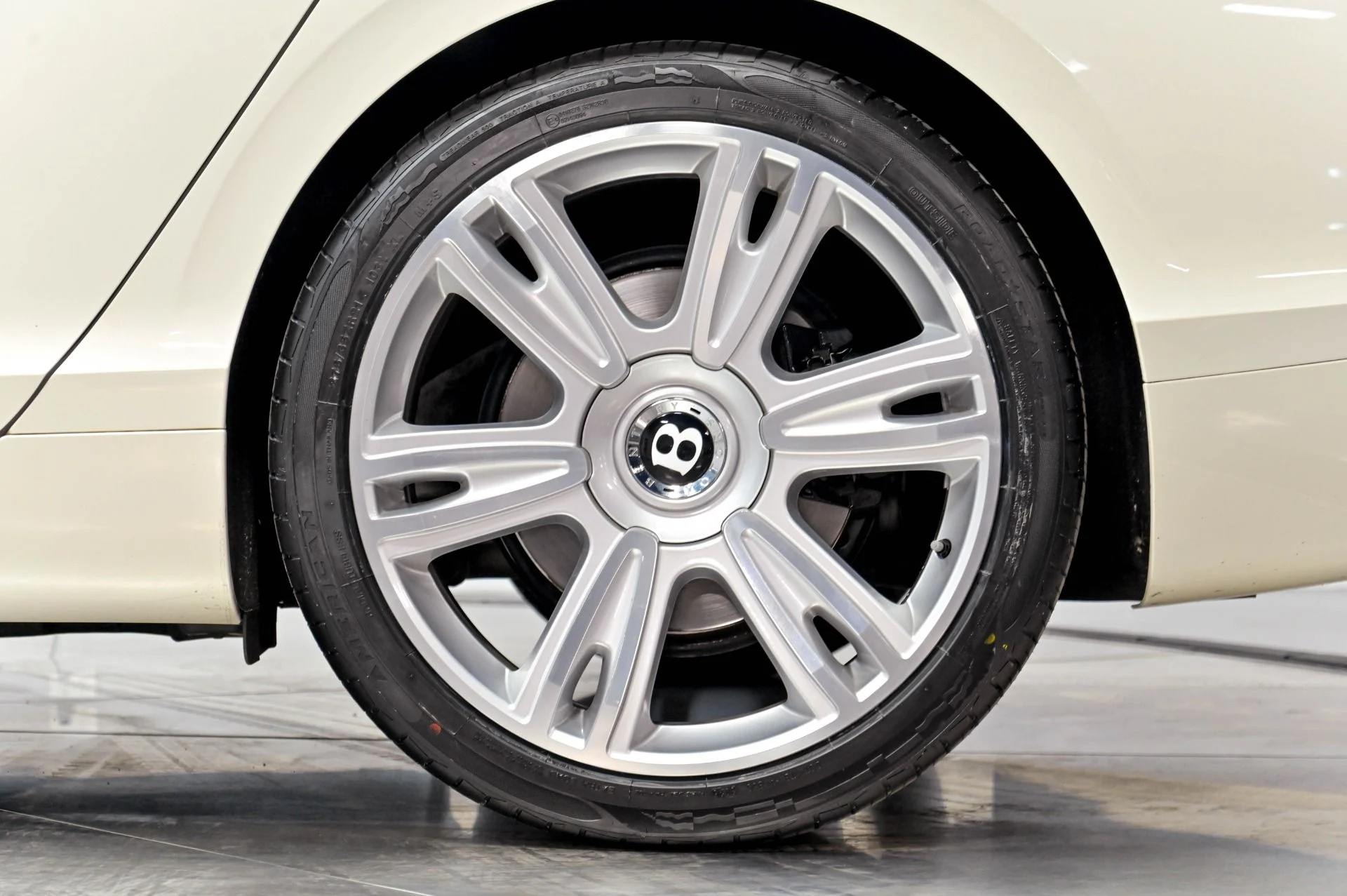 mph047_4075708791_Used_2016_Bentley_Flying_Spur_W12_1781281064_7249d5408c