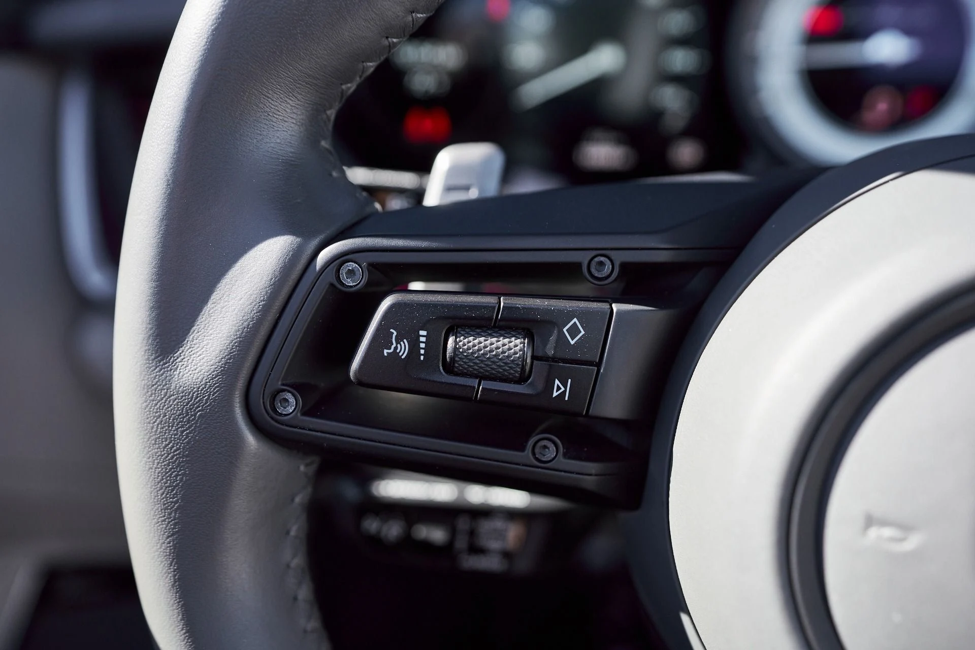 mph047_4084746800_Used_2023_Porsche_911_Turbo_1762568180_7016ffac98