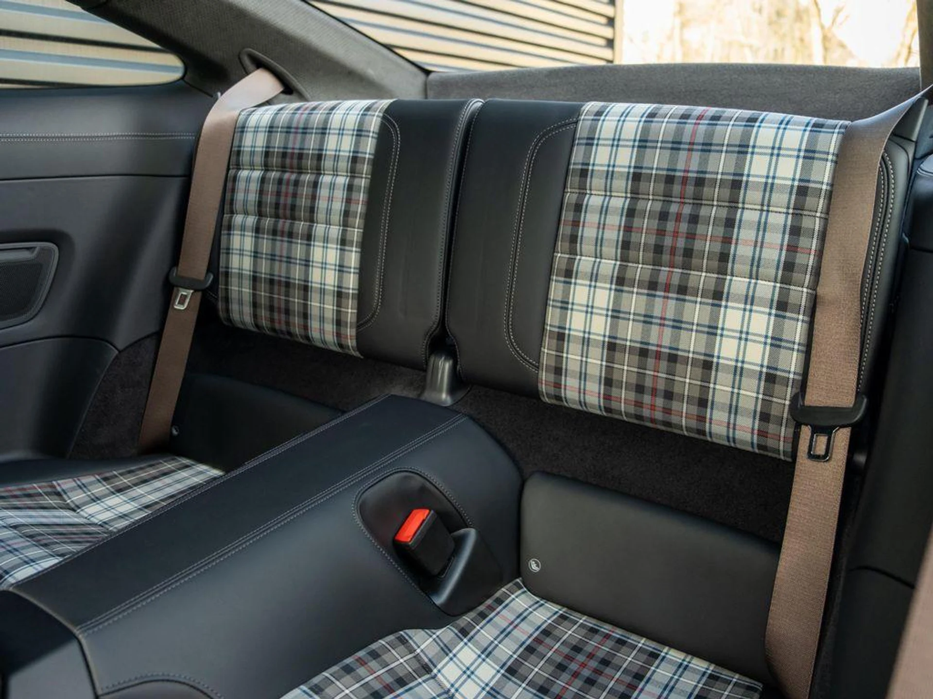 mph047_4092104024_v_J_Jn_G01_I3_h_Gb_Ol9k_Uc4_Zu_Hk_F_k_04808bb66d