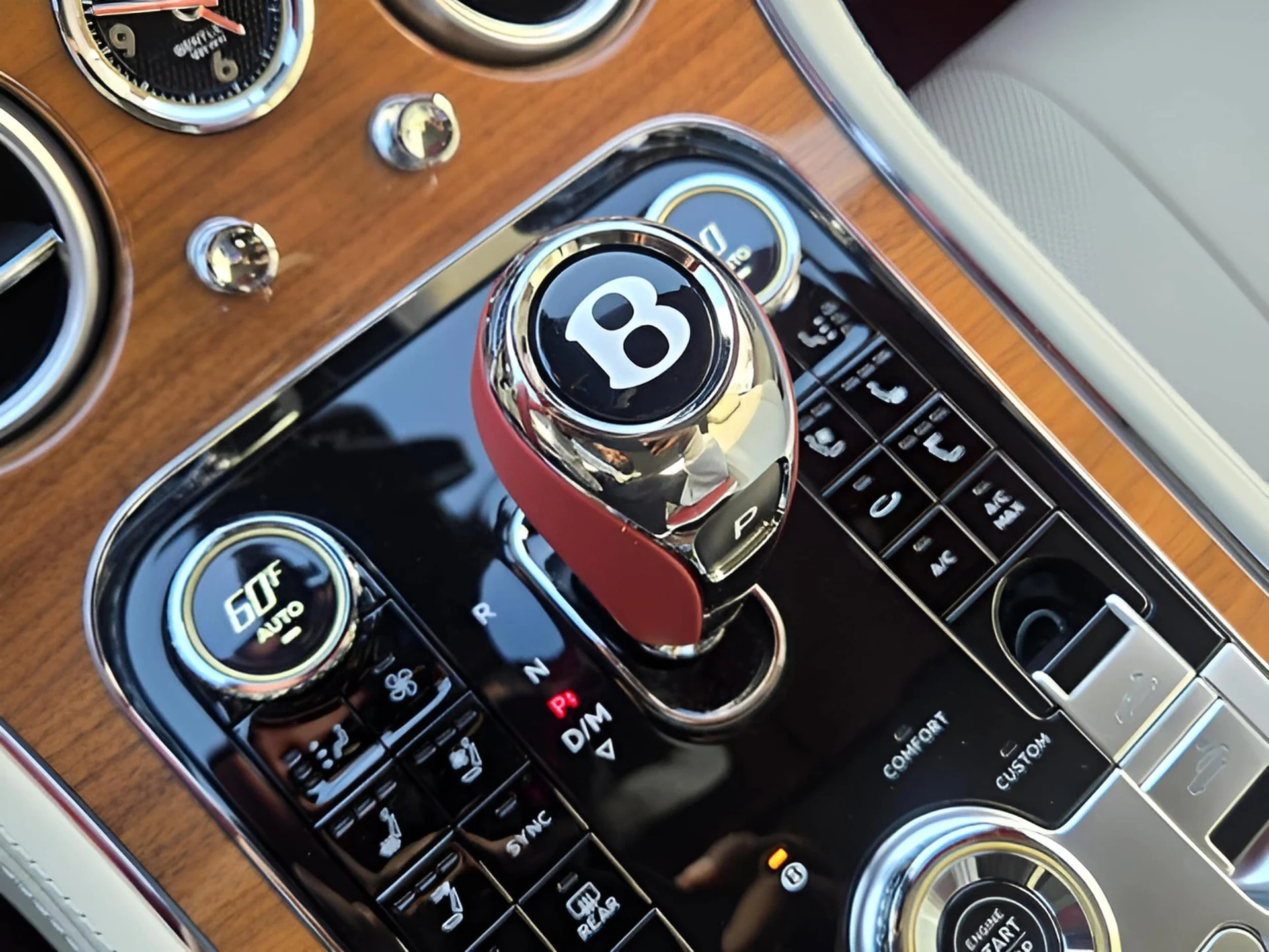 mph047_4112849396_4dfa25a25f15980526295237a2d7a145x_6b24a09c3b