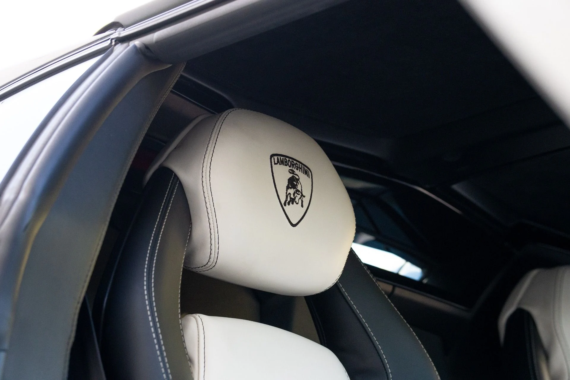mph047_413295542_Used_2015_Lamborghini_Aventador_LP_700_4_1755636839_ebaa7e62bc