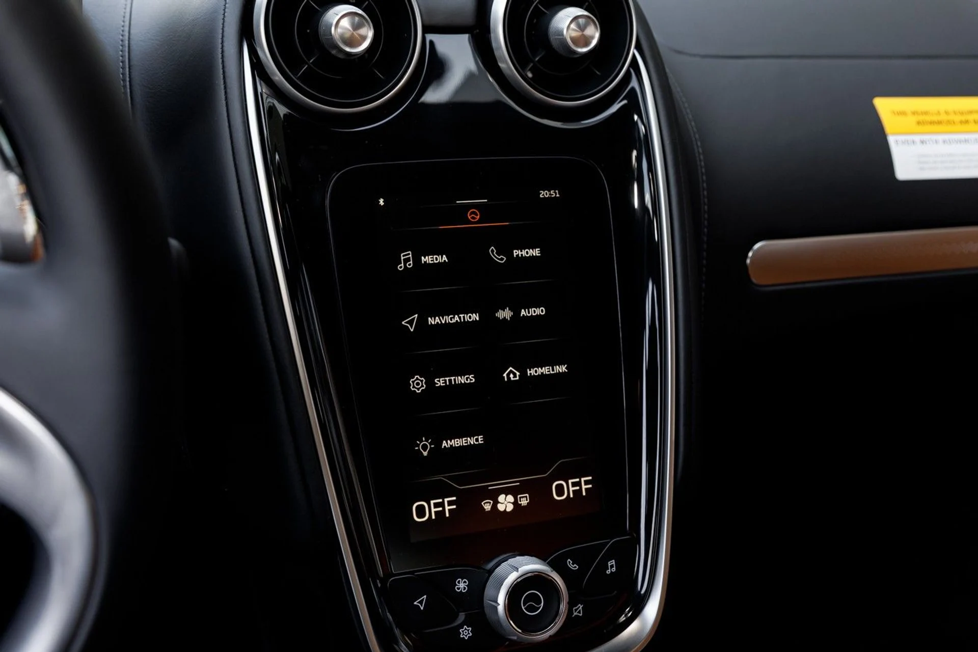 mph047_4172724474_672_p48_l_ef3e2f913e