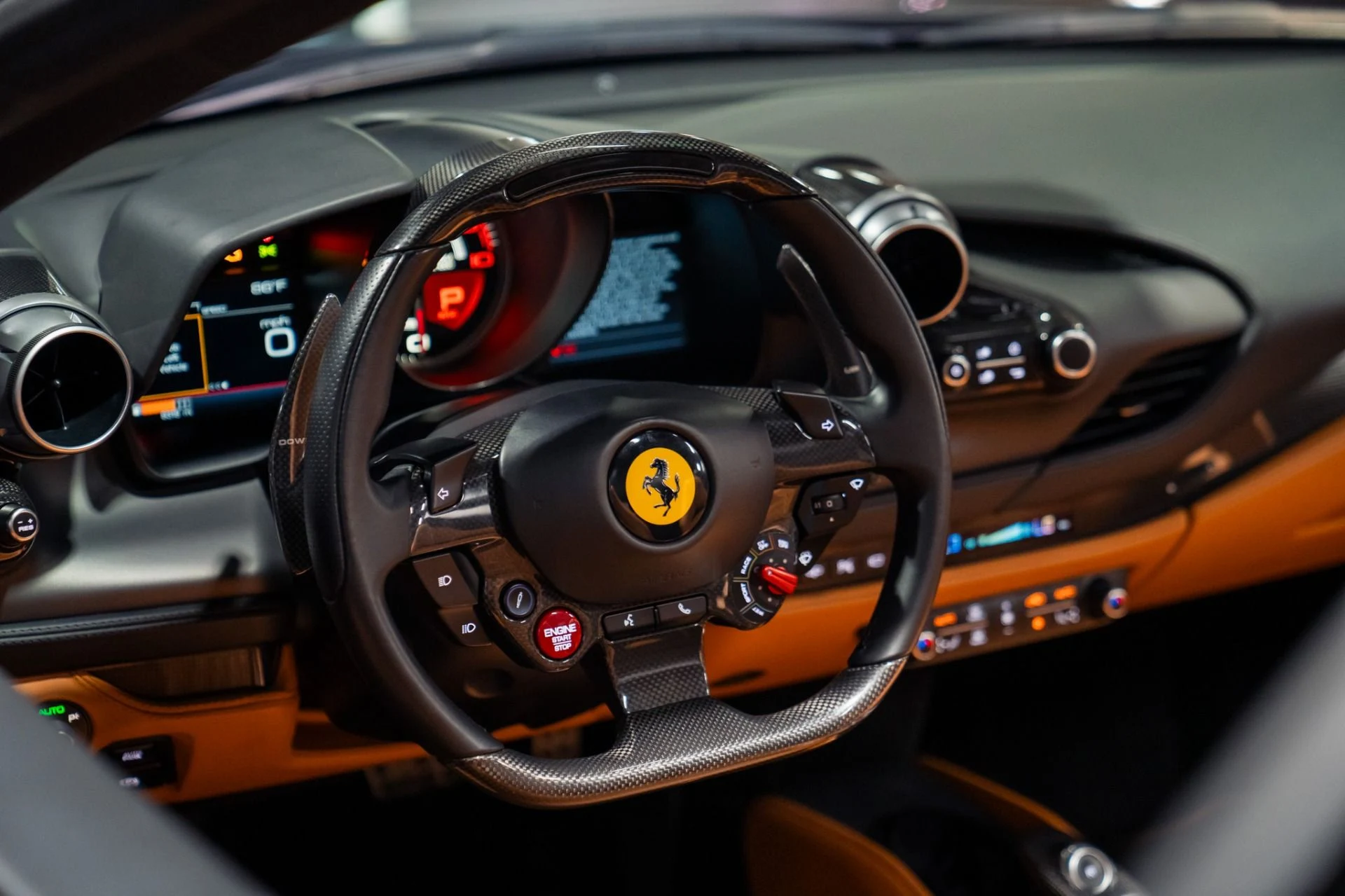 mph047_4191170226_Used_2022_Ferrari_F8_Spider_Full_Carbon_Interior_1786195652_fb86f95d49
