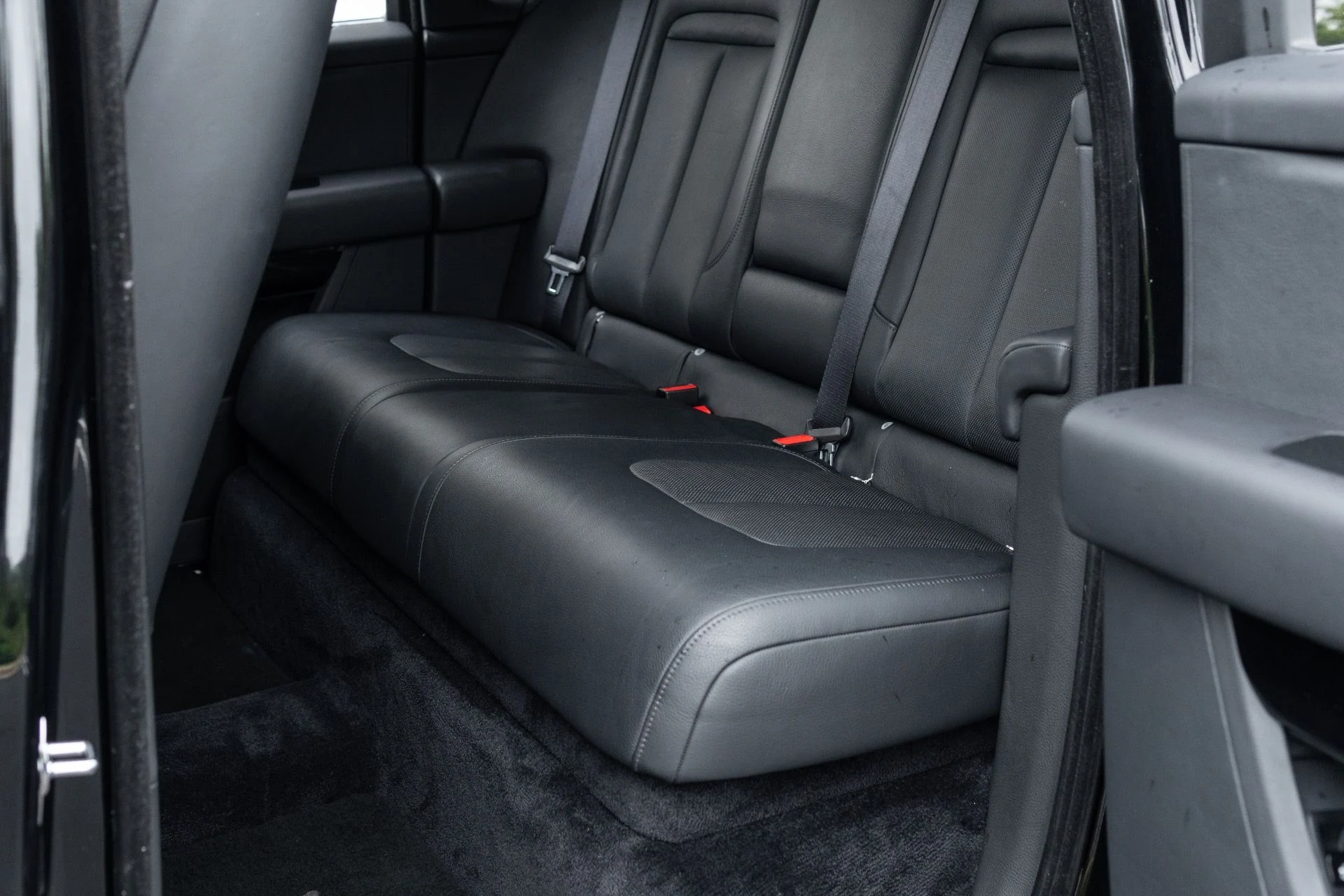 mph047_4195204865_Used_2020_Rolls_Royce_Cullinan_1775753700_73367876e7