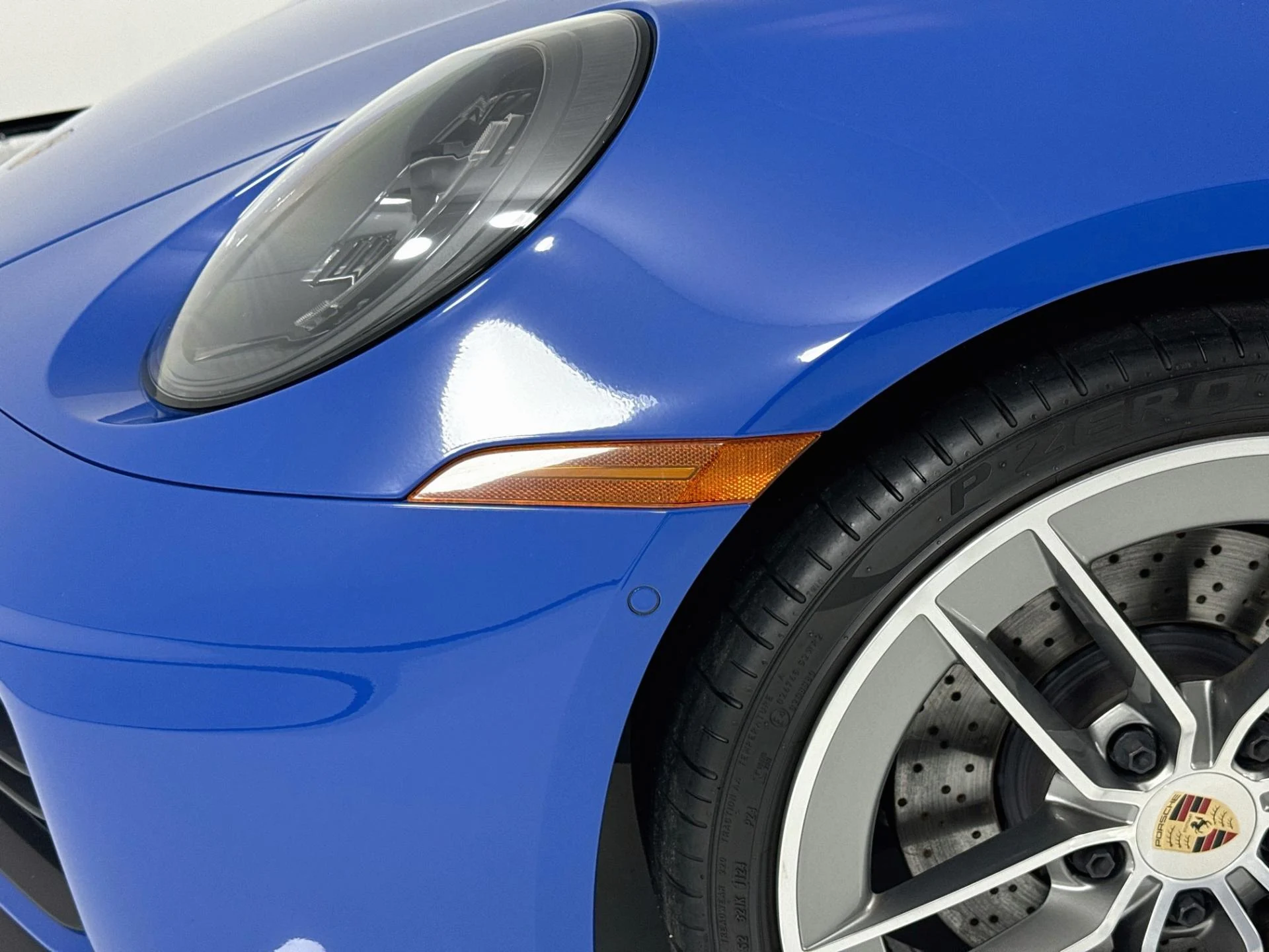 mph047_4206868386_Used_2025_Porsche_911_Carrera_1793206560_7db929312f