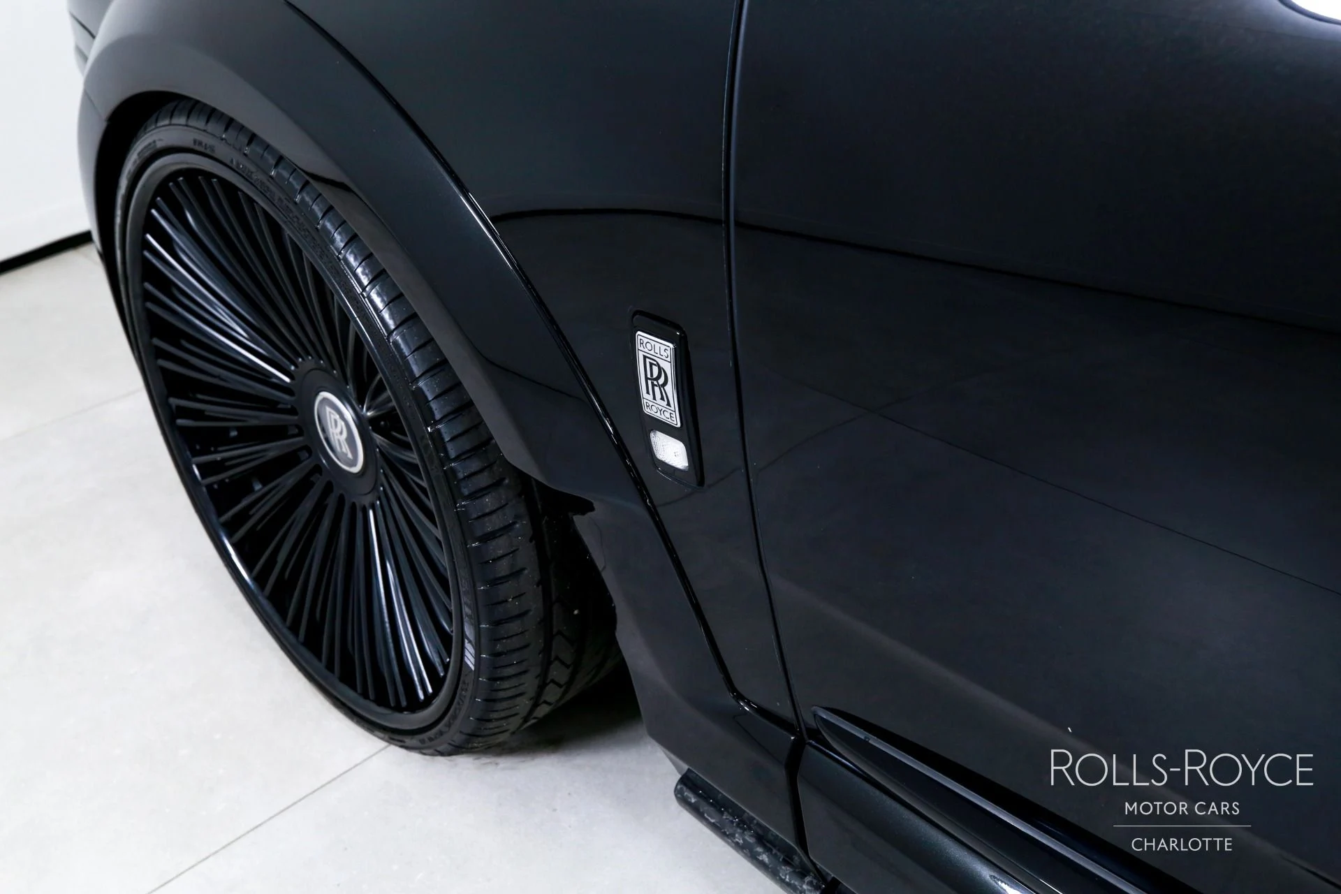 mph047_4213185750_Used_2024_Rolls_Royce_Cullinan_1764777967_ce73a99f4b