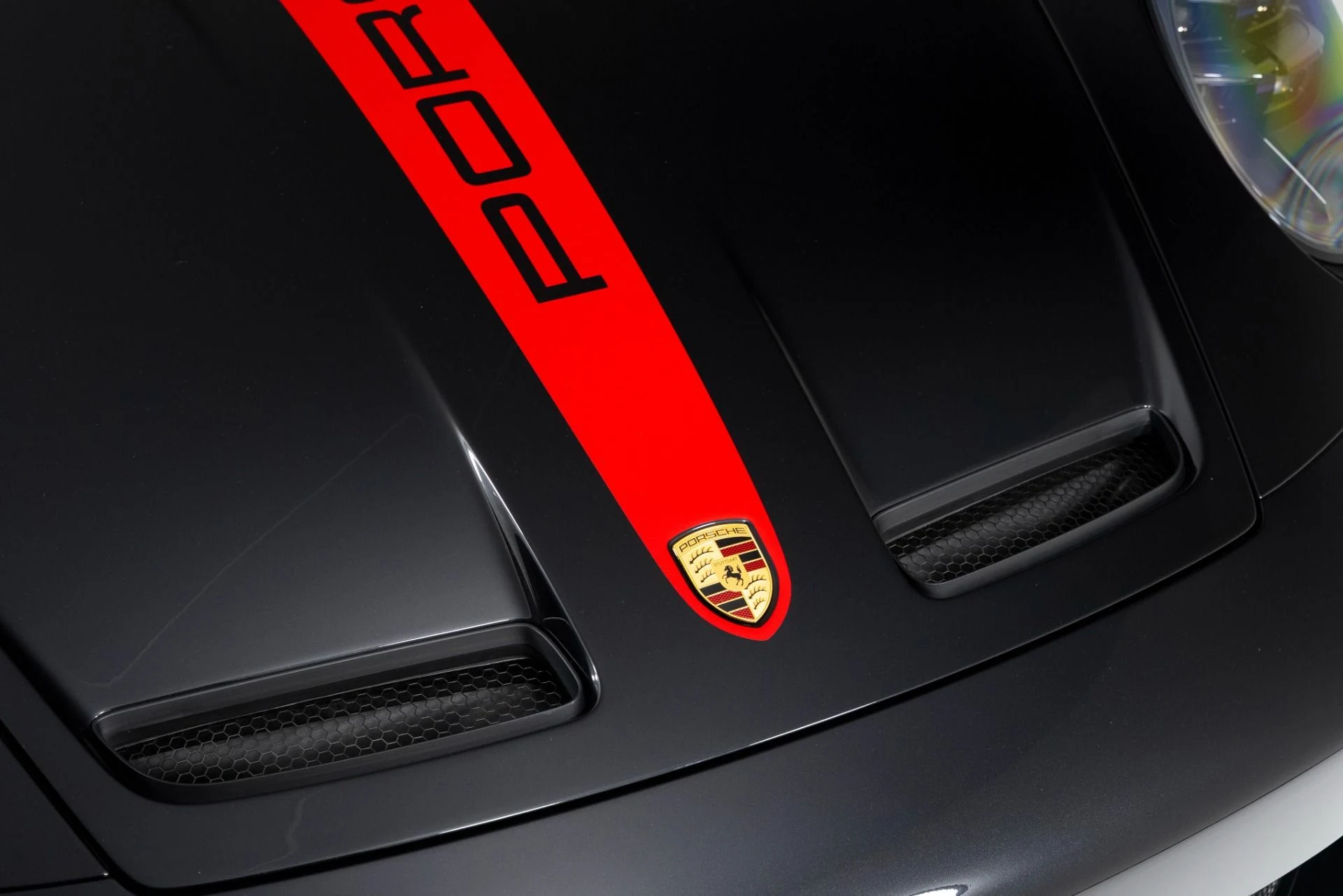 mph047_4229612095_Used_2025_Porsche_911_GT_3_Touring_1756254270_ac1708cf34