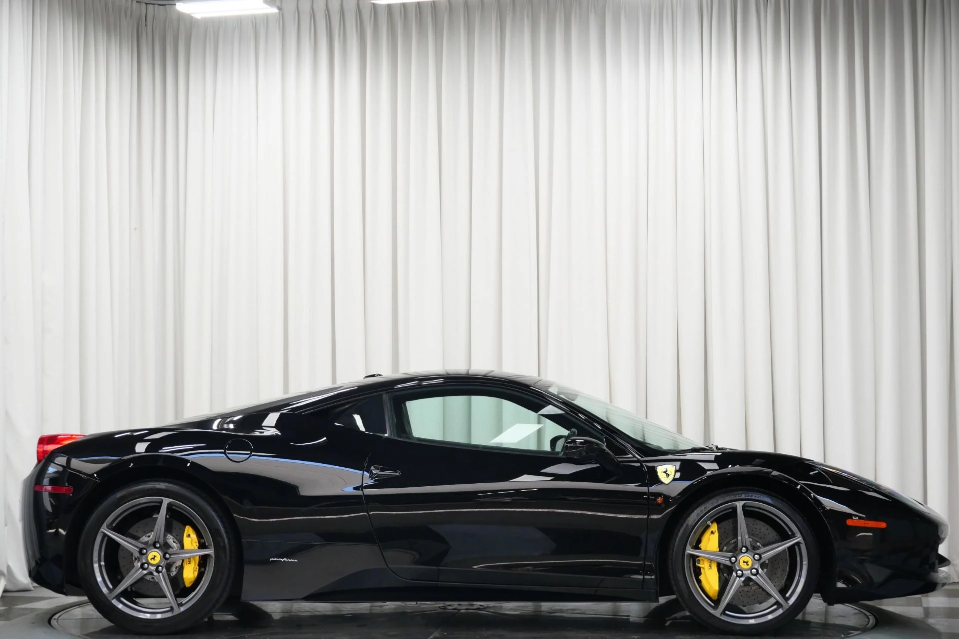 mph047_4232176395_Used_2015_Ferrari_458_Italia_1752857169_9e265ddf28