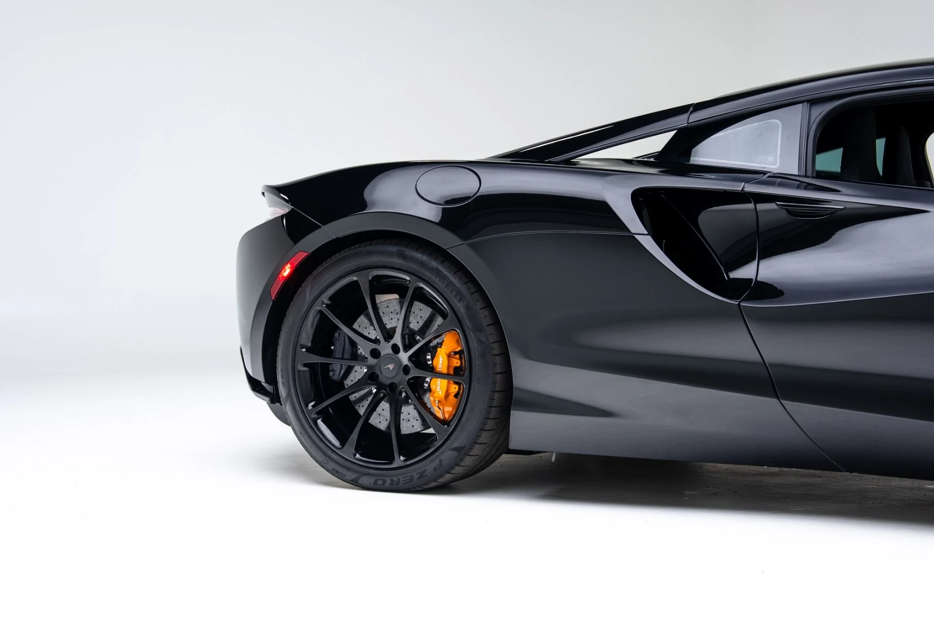 mph047_4263309866_Used_2026_Mc_Laren_Artura_1770152566_f98332b6bf