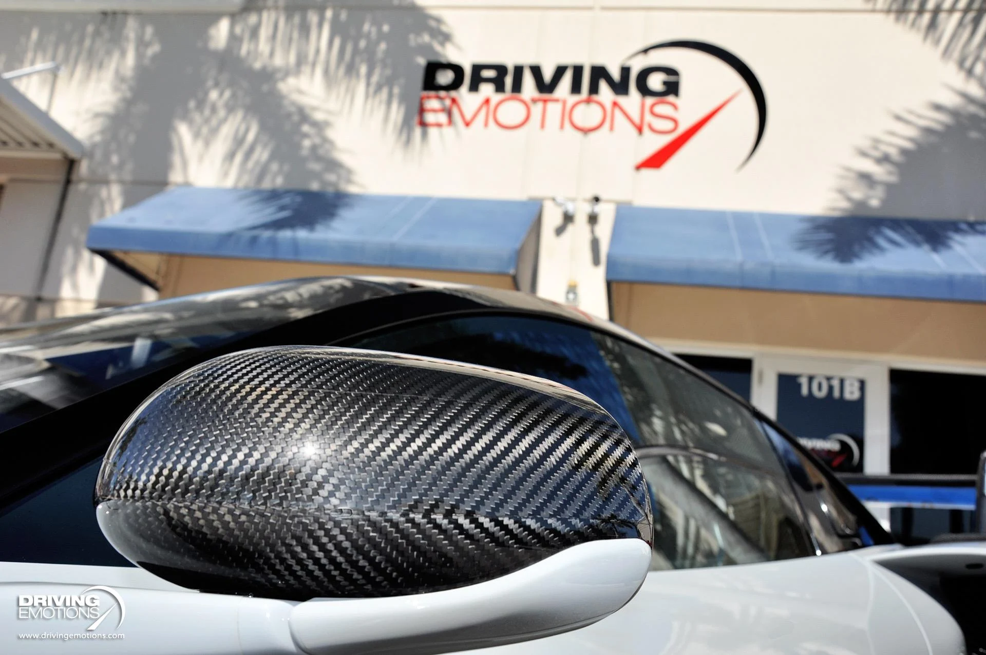 mph047_4289678163_683_p48_l_da9debe16f