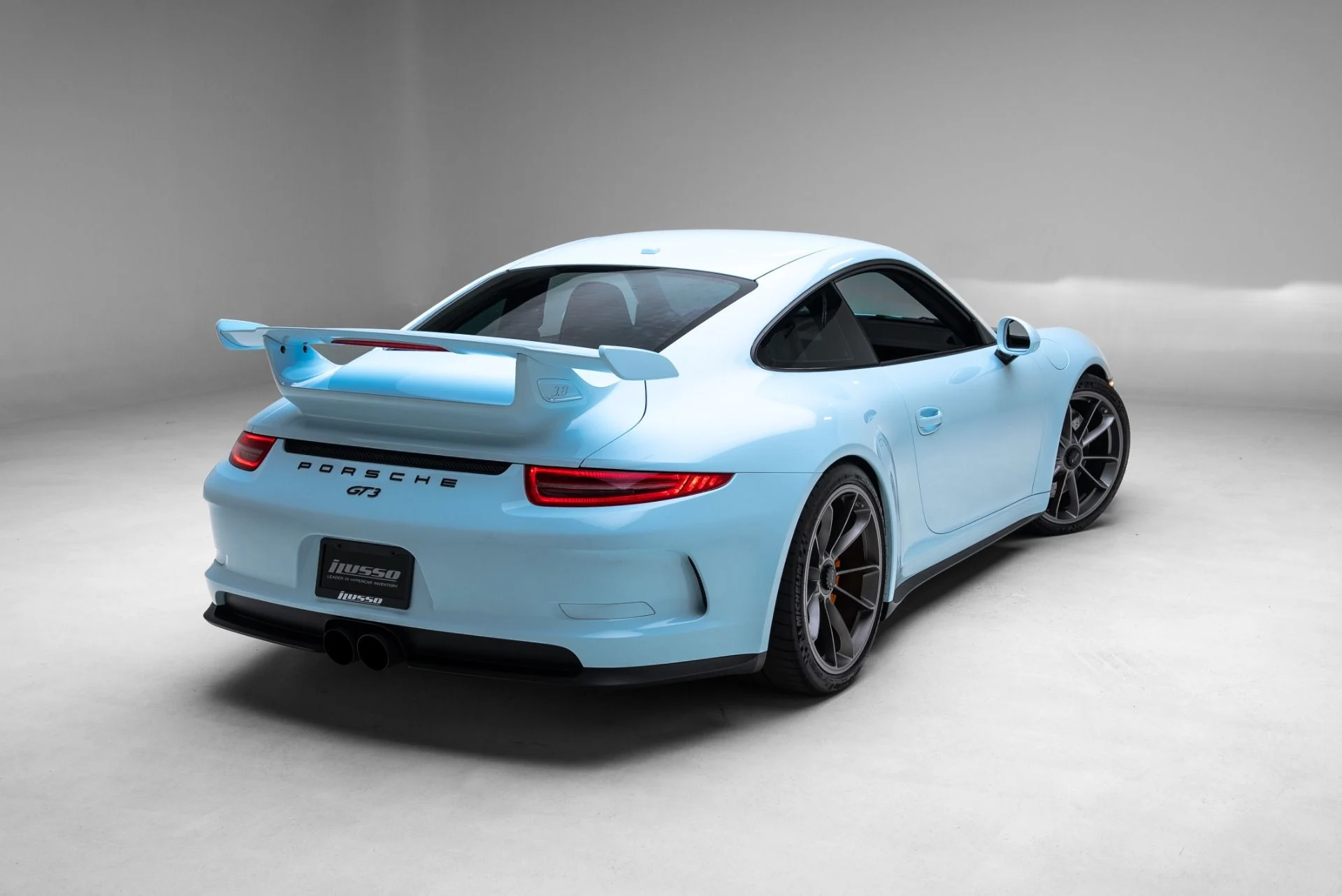 mph047_4292163887_Used_2015_Porsche_911_GT_3_1774894965_737a4cc43d