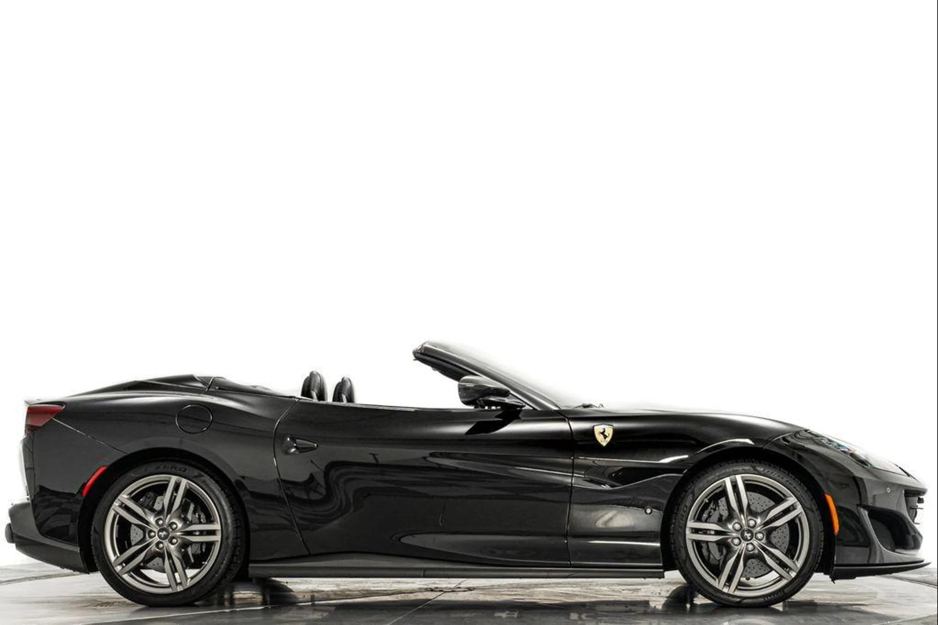 mph047_475983879_L_Ub_Lf9zl7_Hpkv87_7_Yayyve_Znz_E_602b843d17