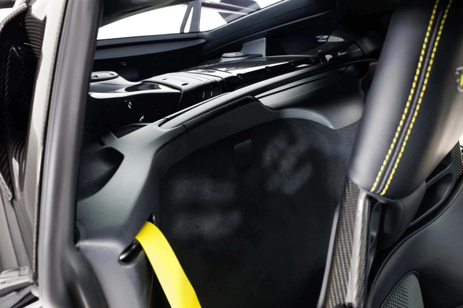 mph047_478078565_Used_2025_Porsche_718_Cayman_GT_4_RS_1774365227_8927f2cbbf