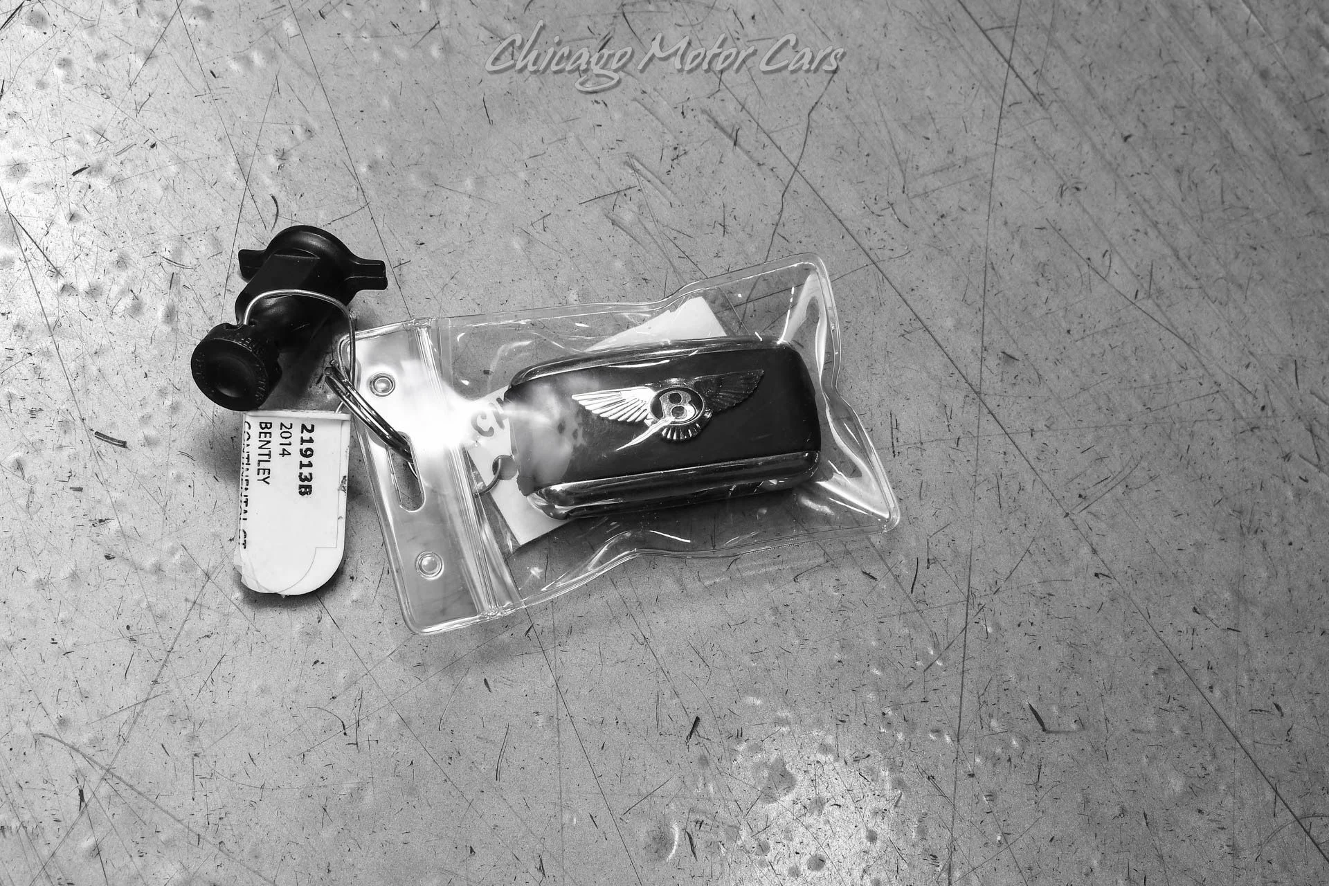 mph047_493982826_12991_p48_l_74342bedf8