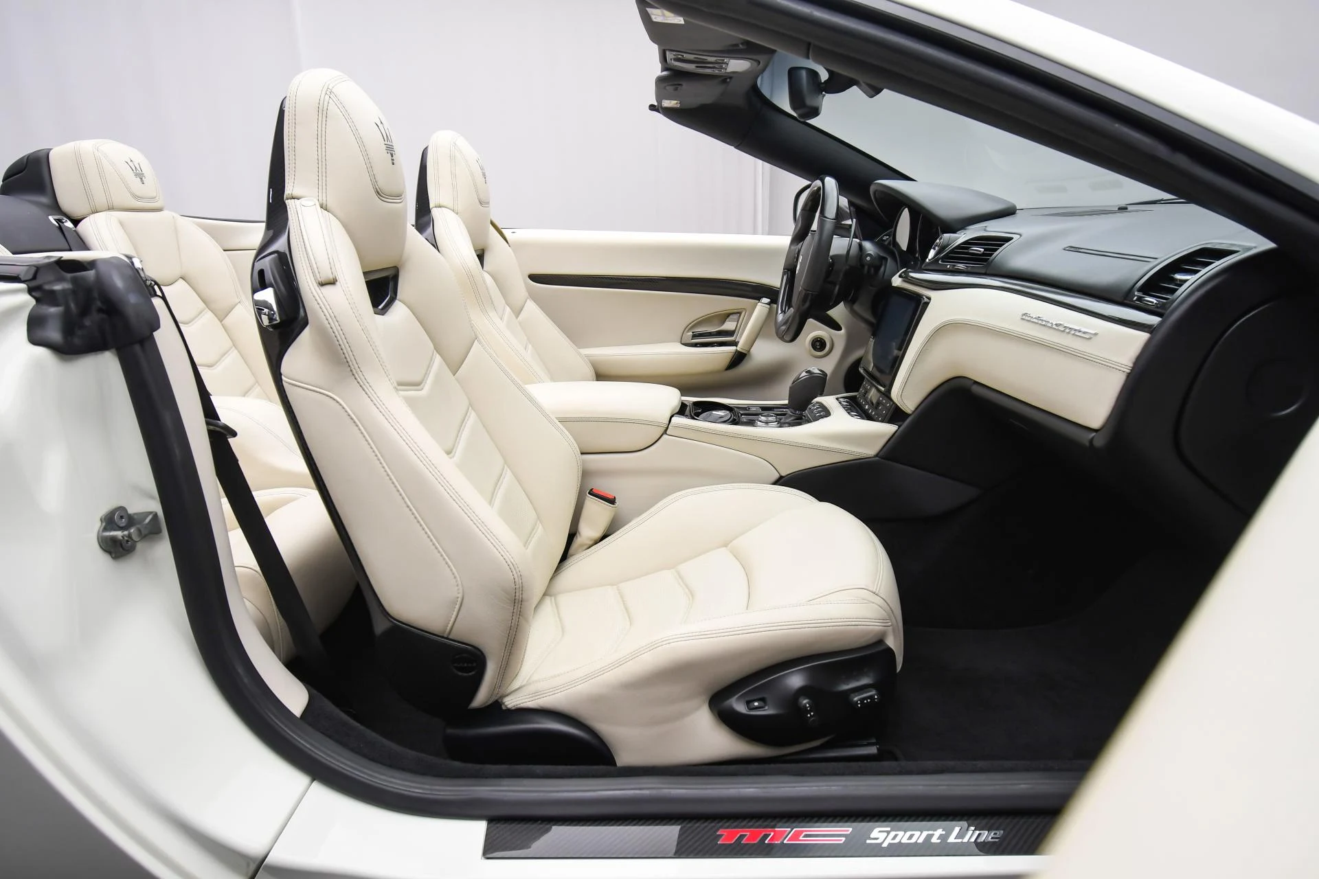 mph047_497975518_Used_2018_Maserati_Gran_Turismo_Convertible_MC_1755159430_efb4e8429c