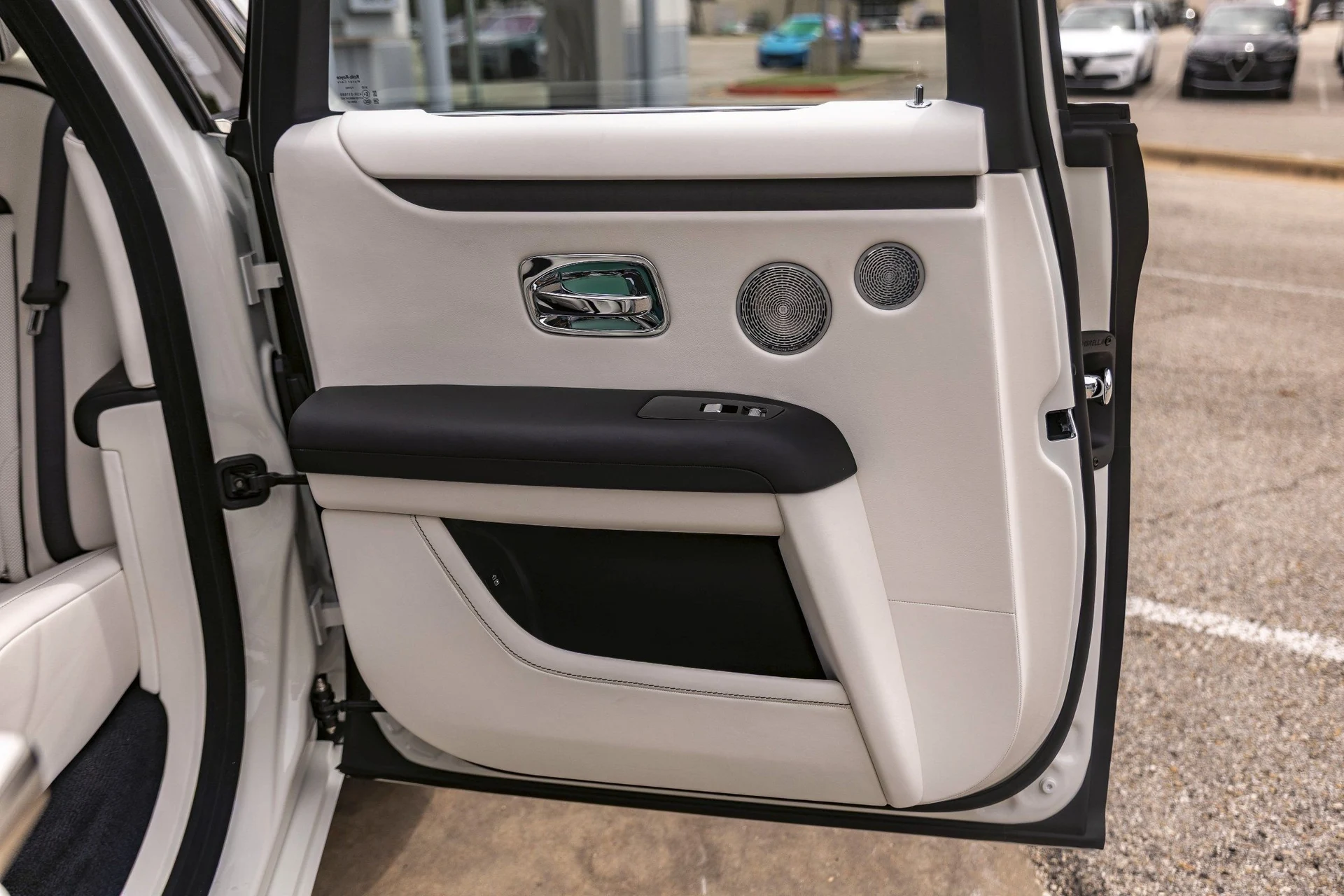 mph047_507801665_Hi_Tech_Luxury_Imports_LLC_SCA_13_GZ_09_TU_235637_image_47_99d194e8d0