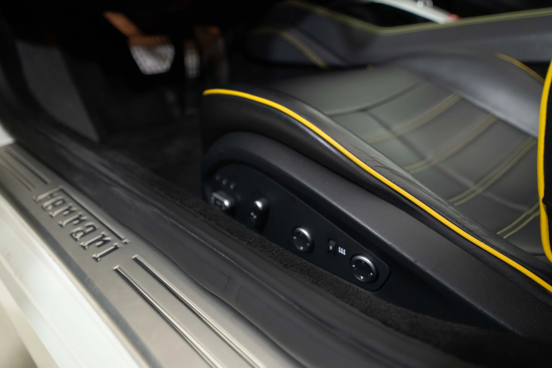 mph047_517888971_f1c4785aa8f67ba479290a5ca8c9608d_0c640fd065