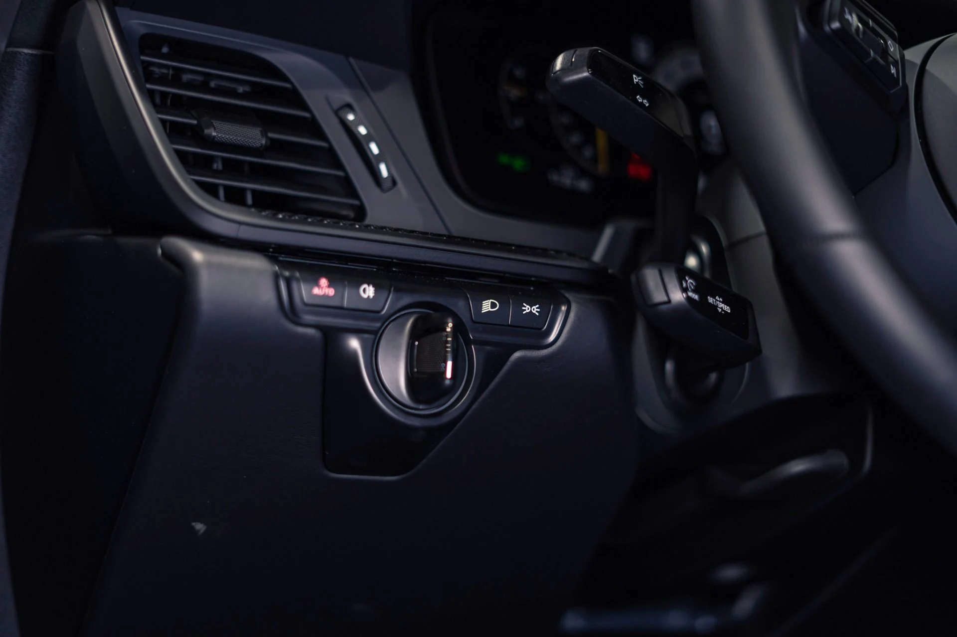 mph047_543671929_Used_2026_Porsche_911_GT_3_Touring_Lugano_Blue_Lightweight_Package_1777381470_922a6ee5b7