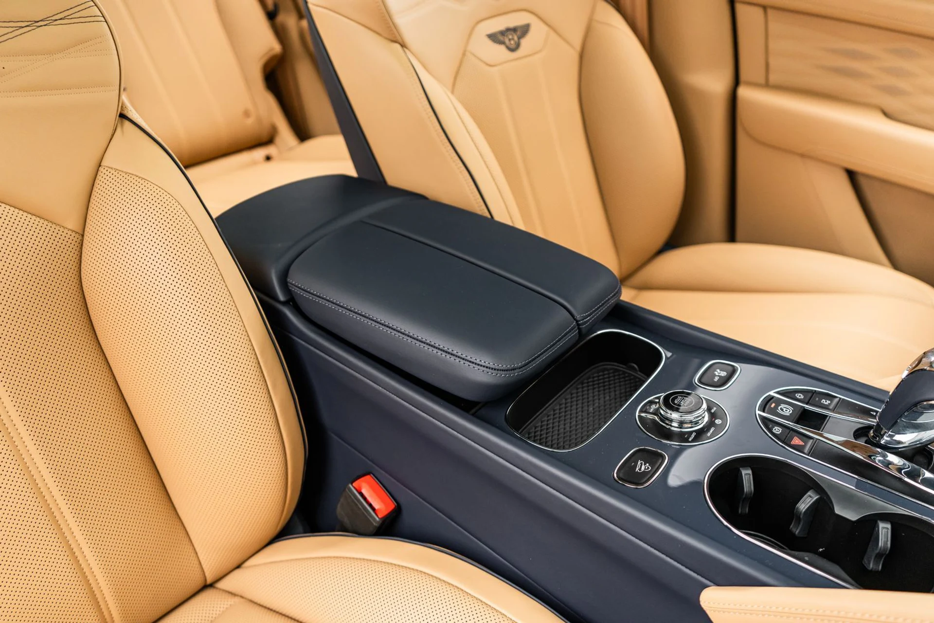 mph047_584714028_5c8c4e12_3f1d_4913_9633_55bd2b62f85f_257c5f61b9