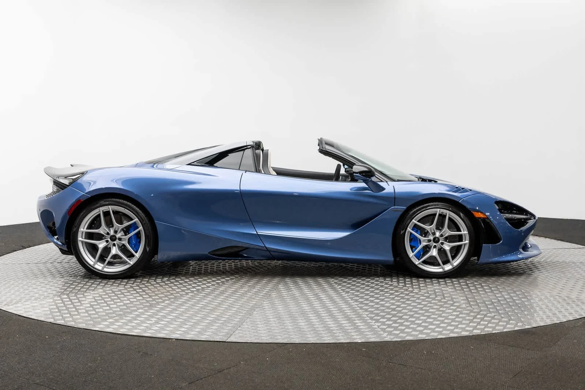 mph047_602350363_48_ae4dca4d52