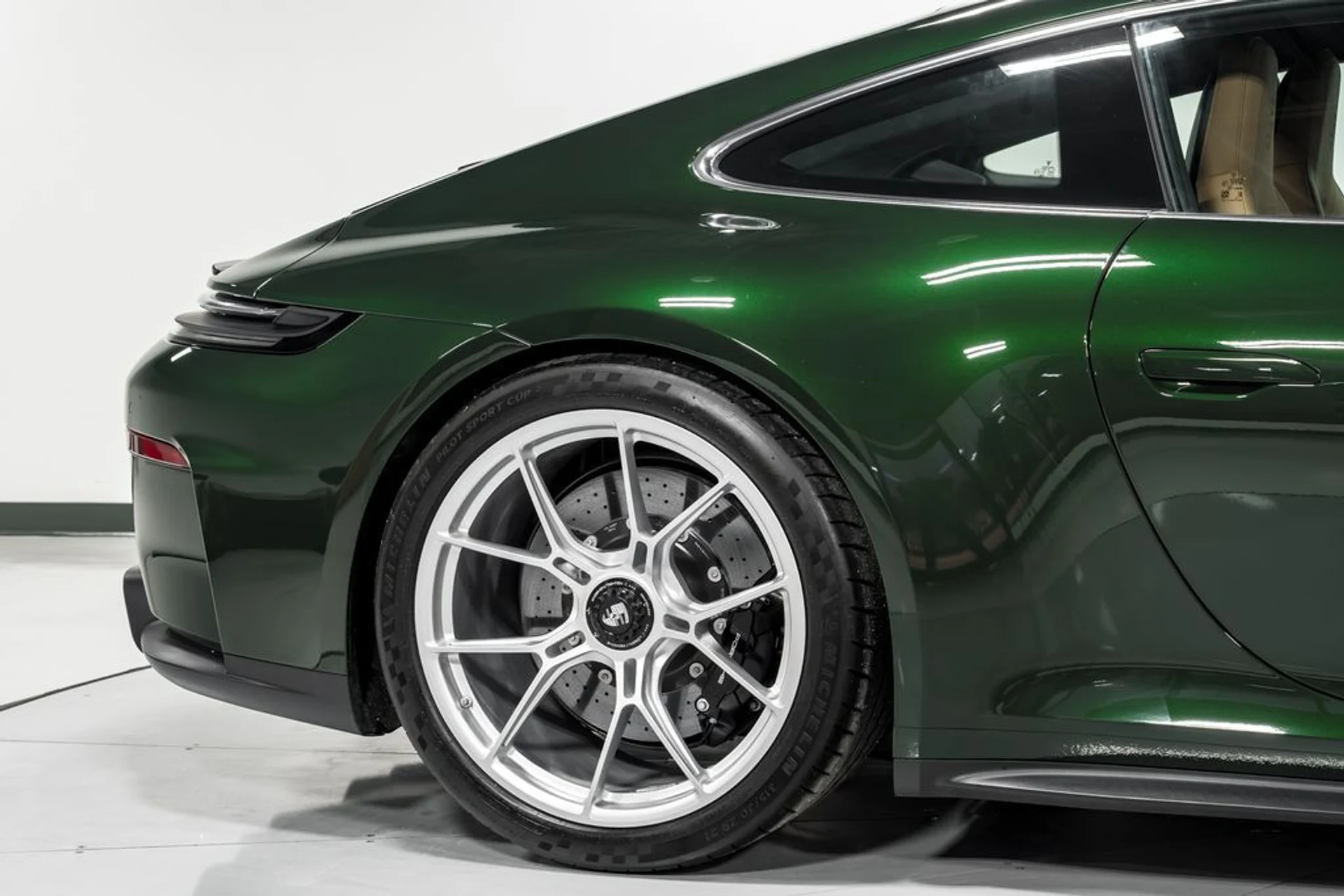 mph047_603170372_62da5e501f1c51e5d6ed98da05bc1cbex_1531428089