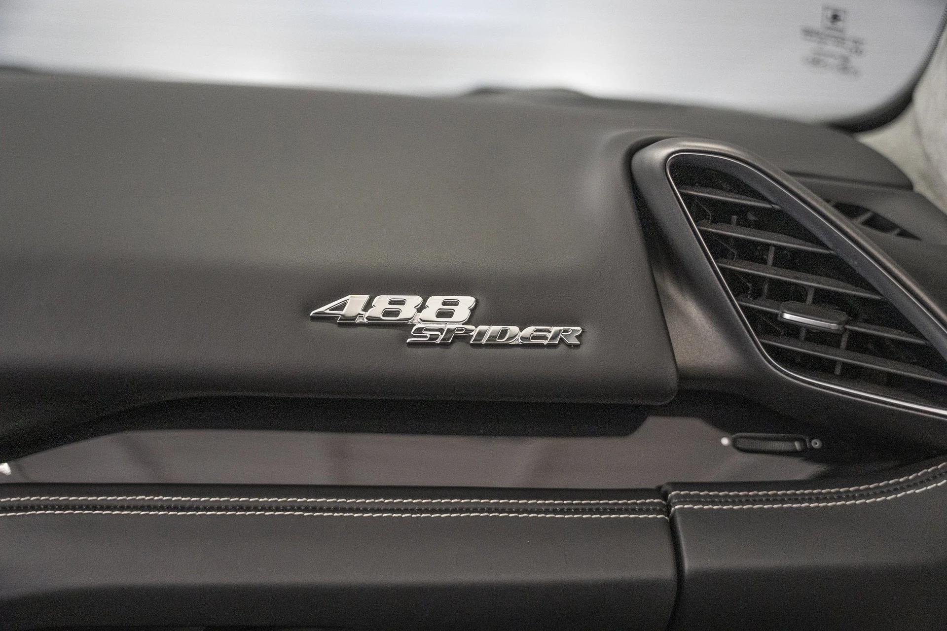 mph047_633066006_bdc16b90780746ff8da842c0d7ed903f_441379c77f