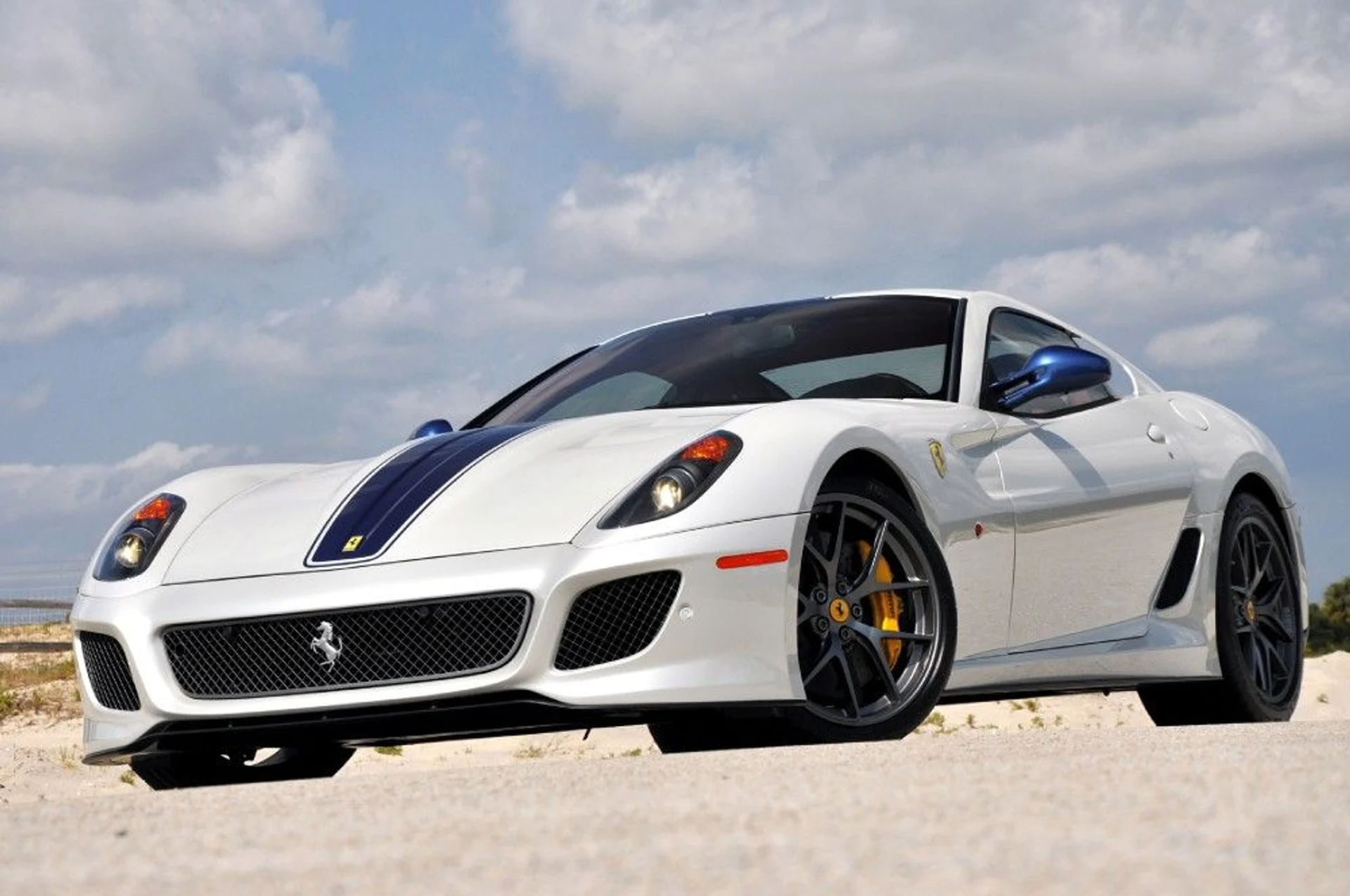 mph047_667642048_81_p48_l_6367d59003