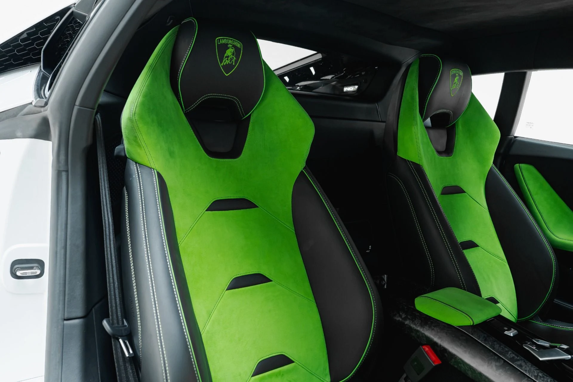 mph047_700620914_Used_2021_Lamborghini_Huracan_VF_Supercharged_EVO_1789669161_ff85376b2e