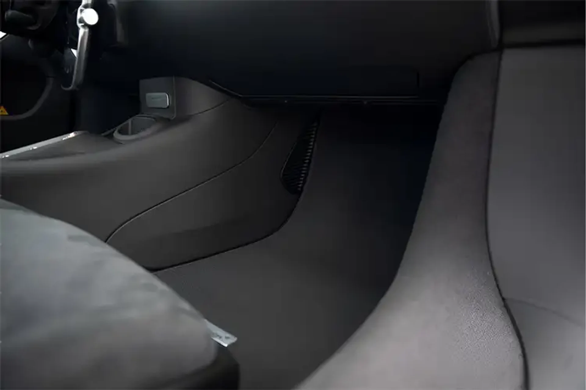 mph047_73509296_a_Jnxy8ffogq_Yxxct_med_197b0b19d5