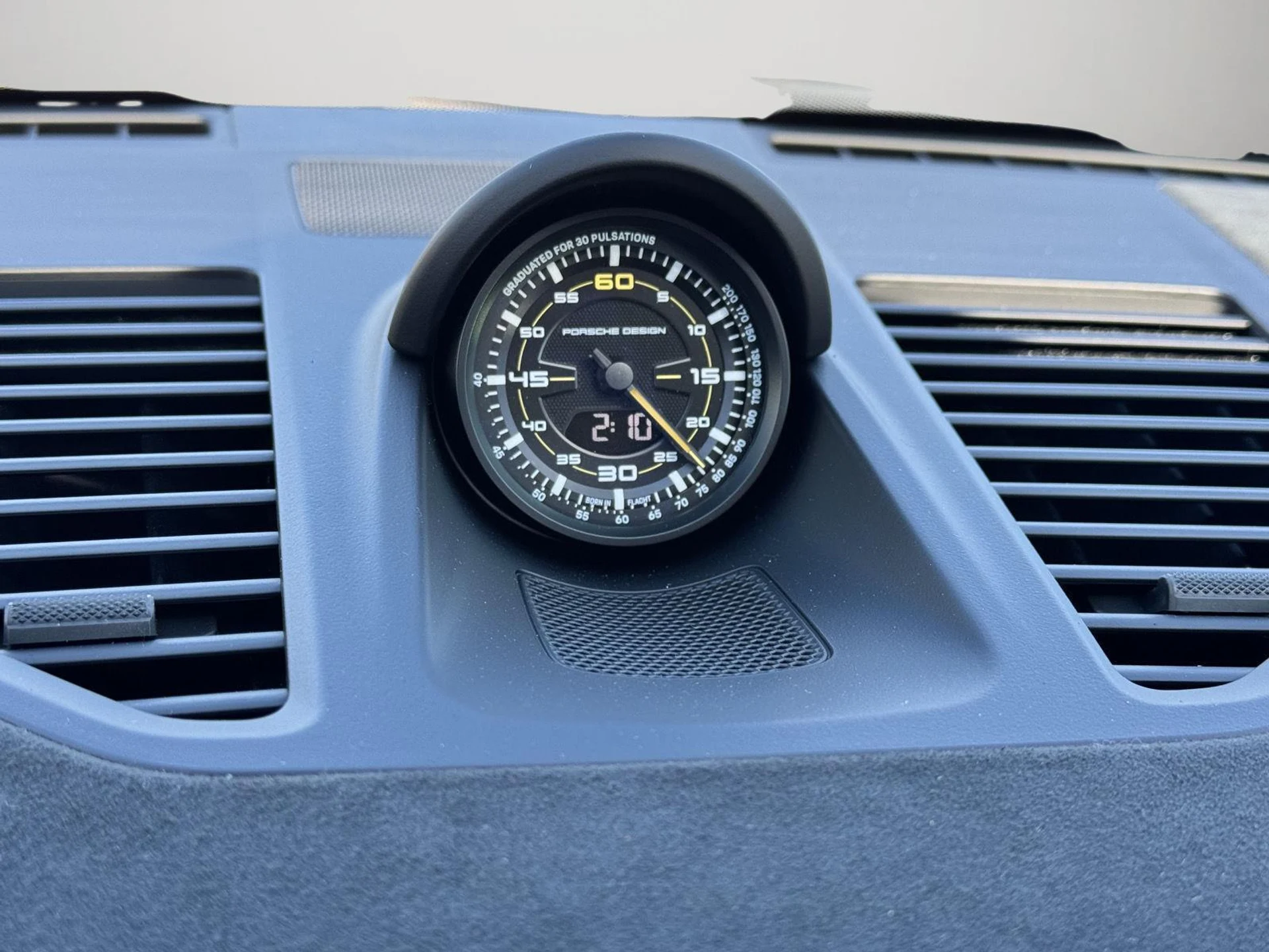 mph047_748602174_b8ce0560722bb12265391a33a594806c_cf570b05f1