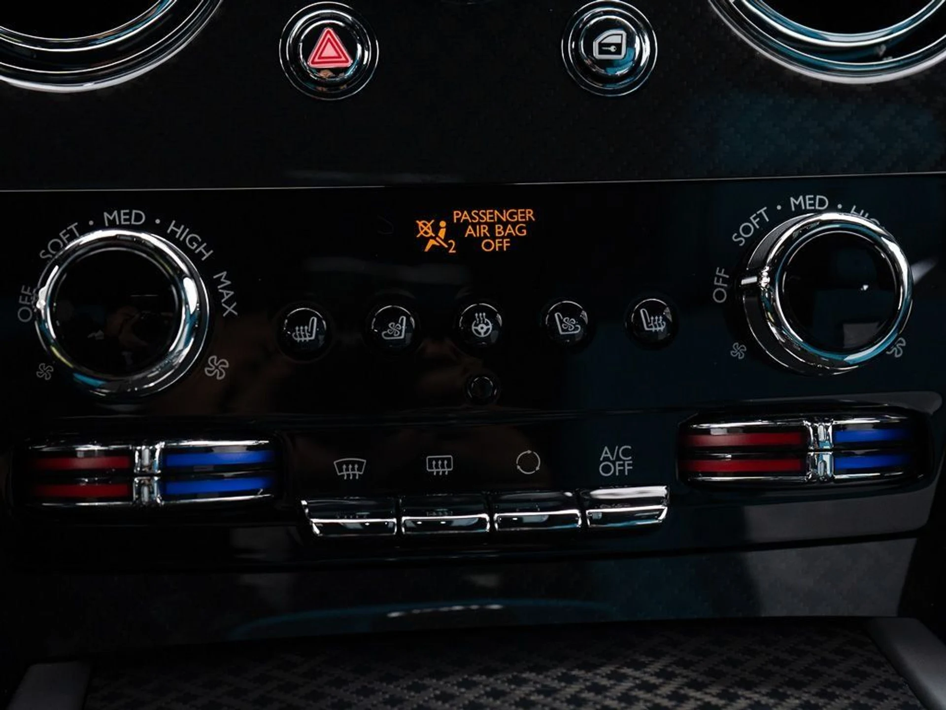 mph047_750905981_047d14e3b887577fb6e92dd09f6f4644_d700df3307