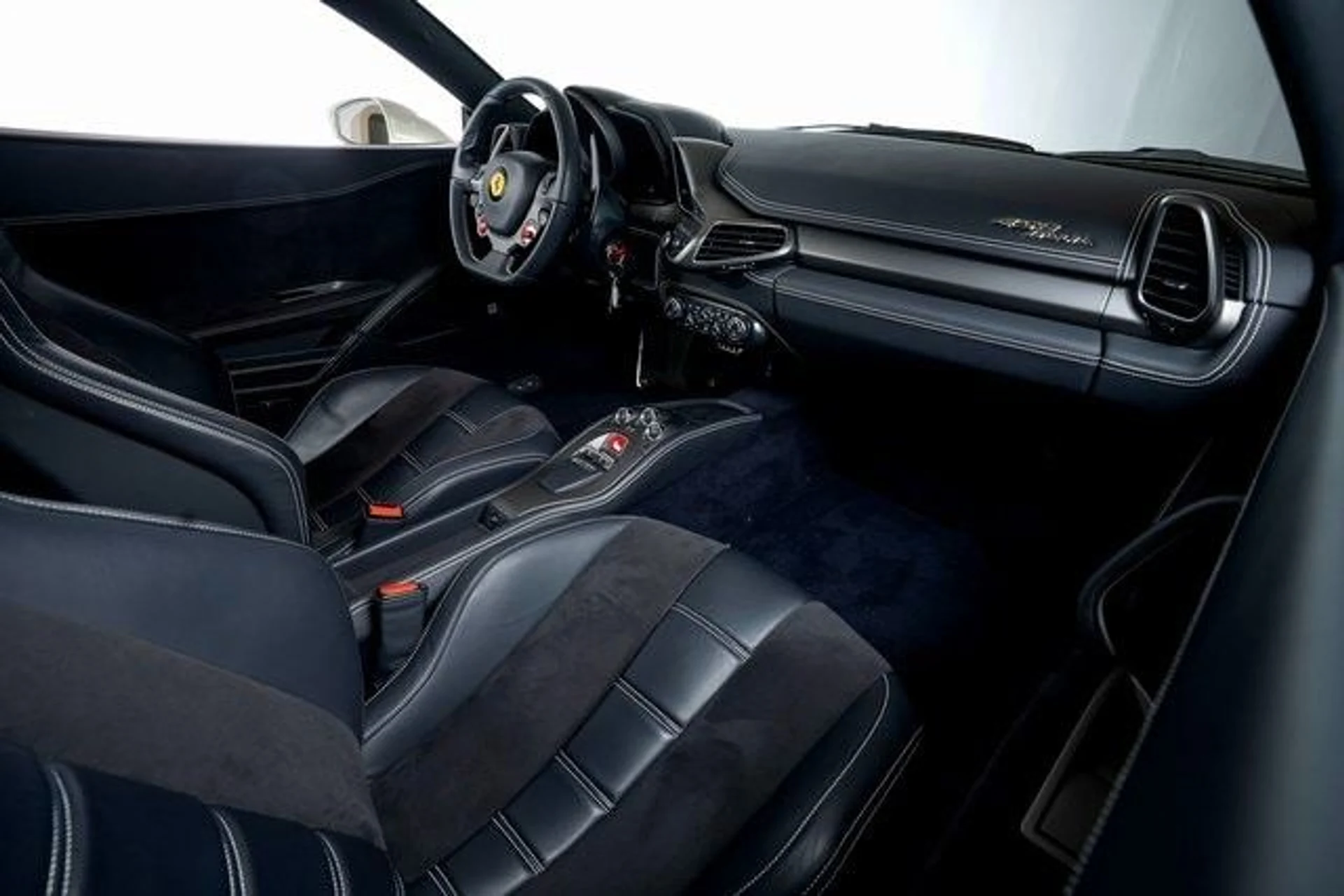 mph047_770592333_8907ca5361cf36f20cfe818722f2c116x_1353b642c6