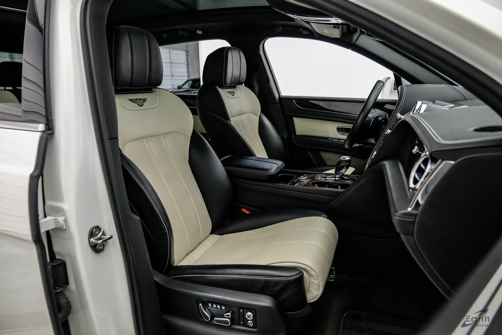 mph047_771704322_508085e286823101fd49551d744520f0x_eec2824726