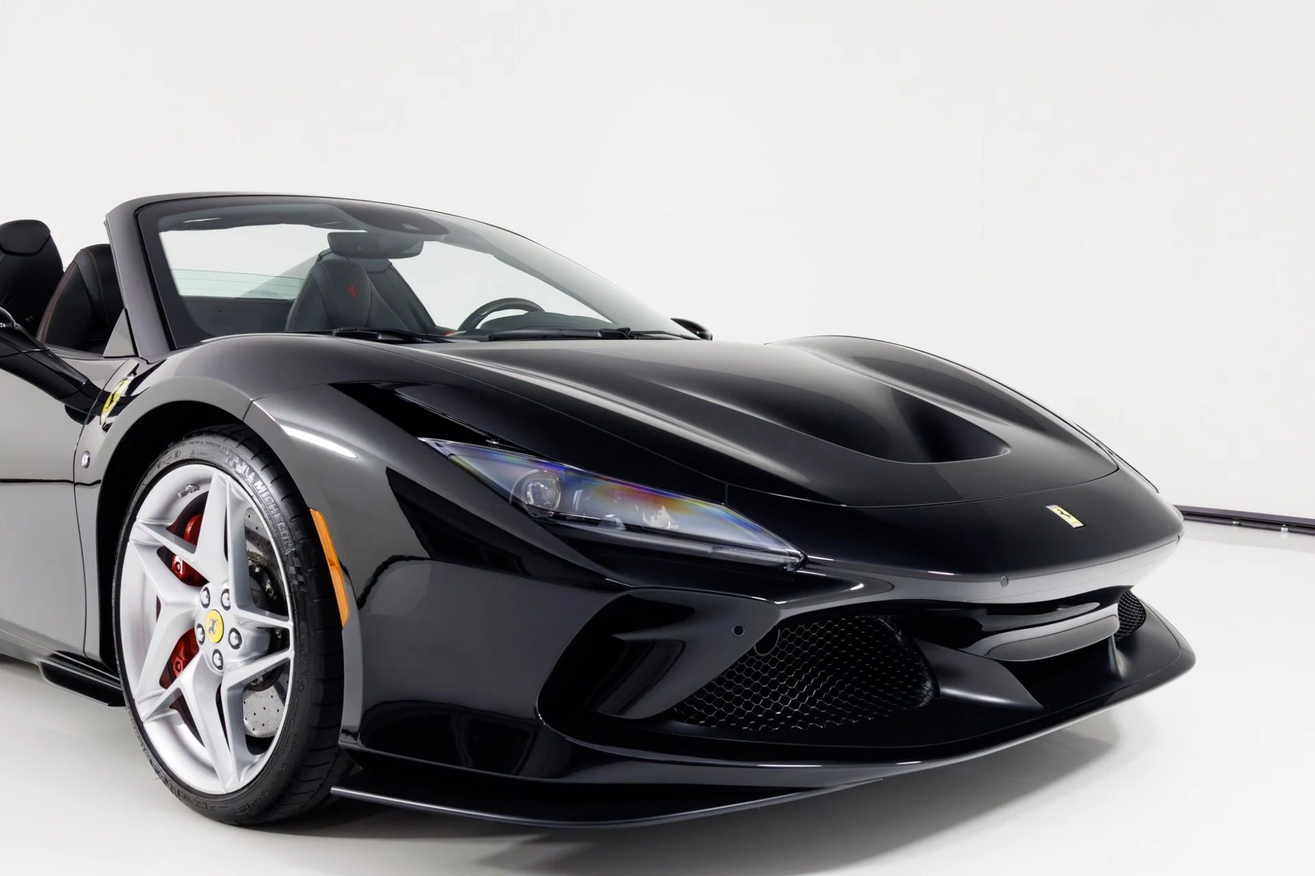 mph047_780579082_Used_2022_Ferrari_F8_Spider_1769204214_d501df0b99