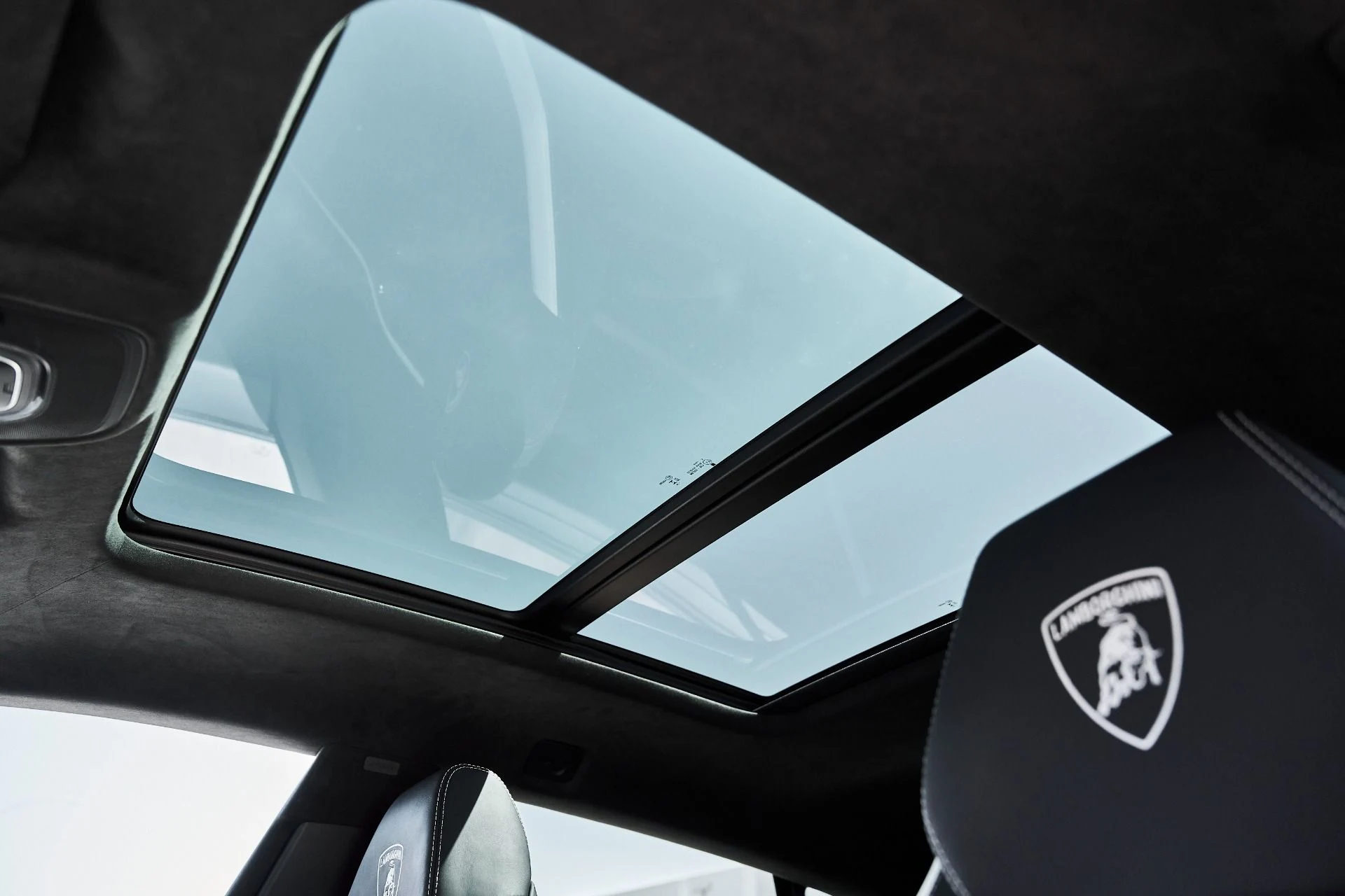 mph047_782819656_Used_2025_Lamborghini_Urus_SE_1781314248_fe50e9317f