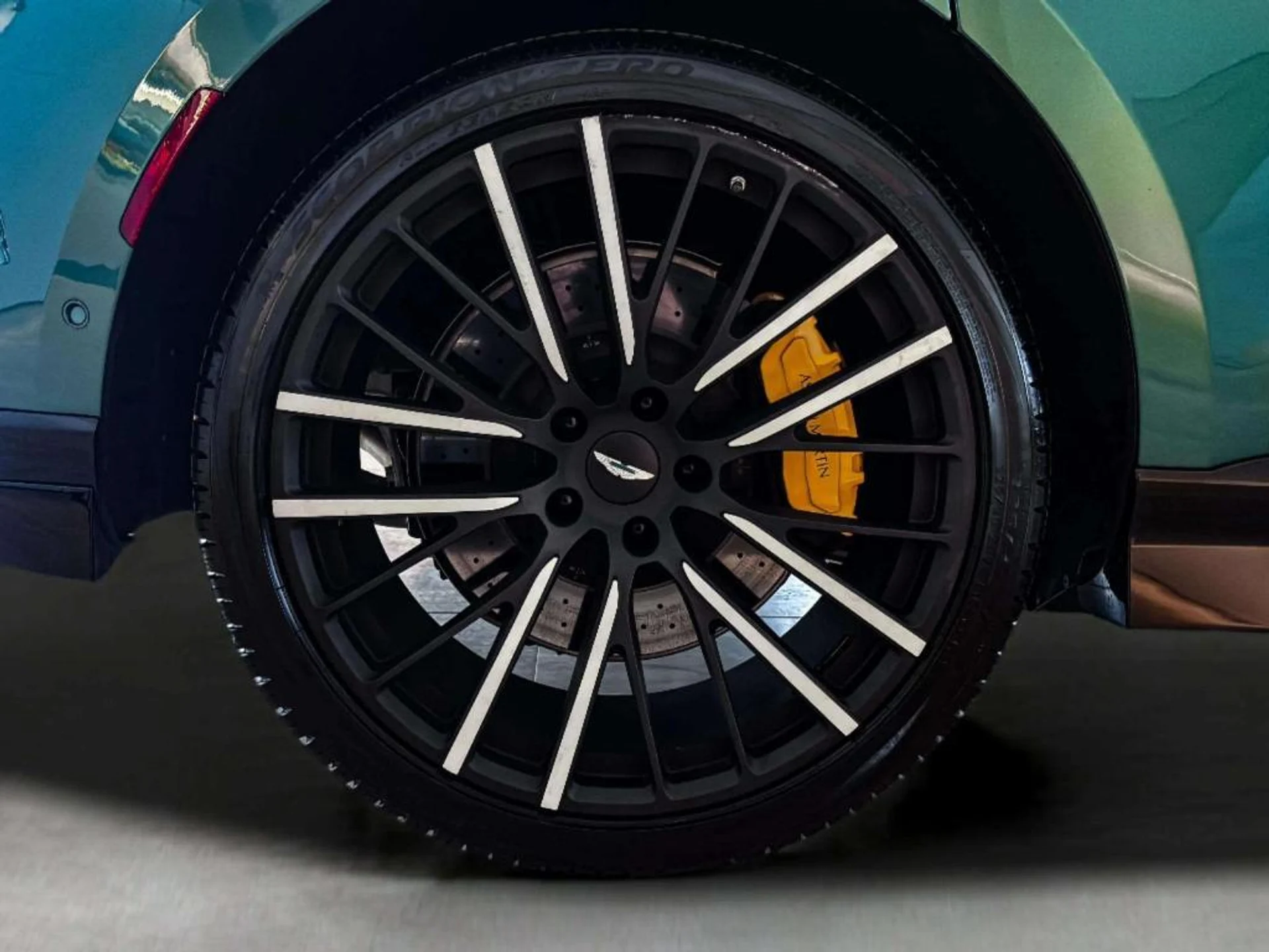 mph047_787783383_V_Jq_Af9cgz_I_Bb_Jde_Ncpgaz_Nk4_U0_Q_d7e3d7a08a