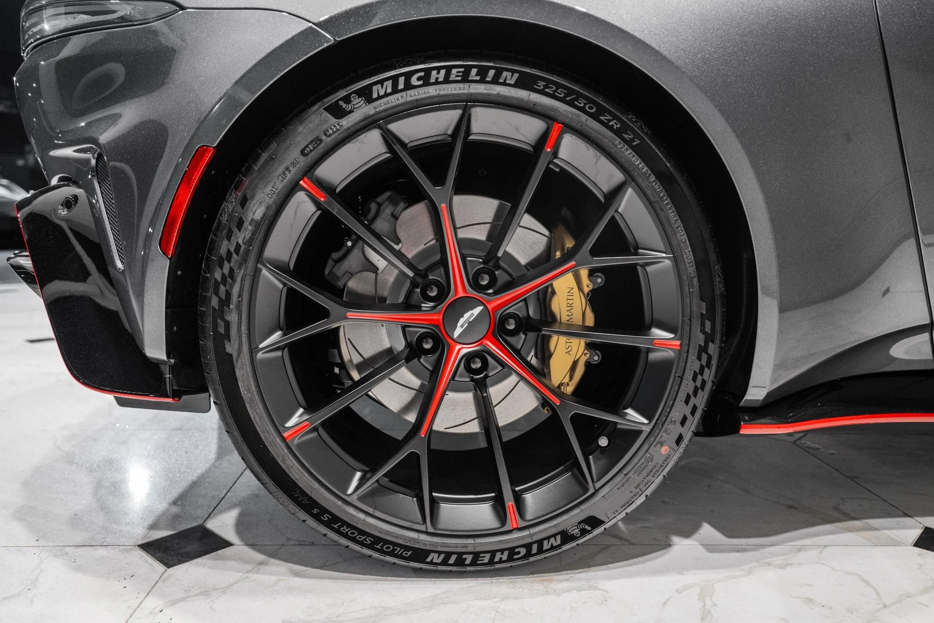 mph047_801130469_New_2026_Aston_Martin_Vantage_S_1776402995_ee352c845f