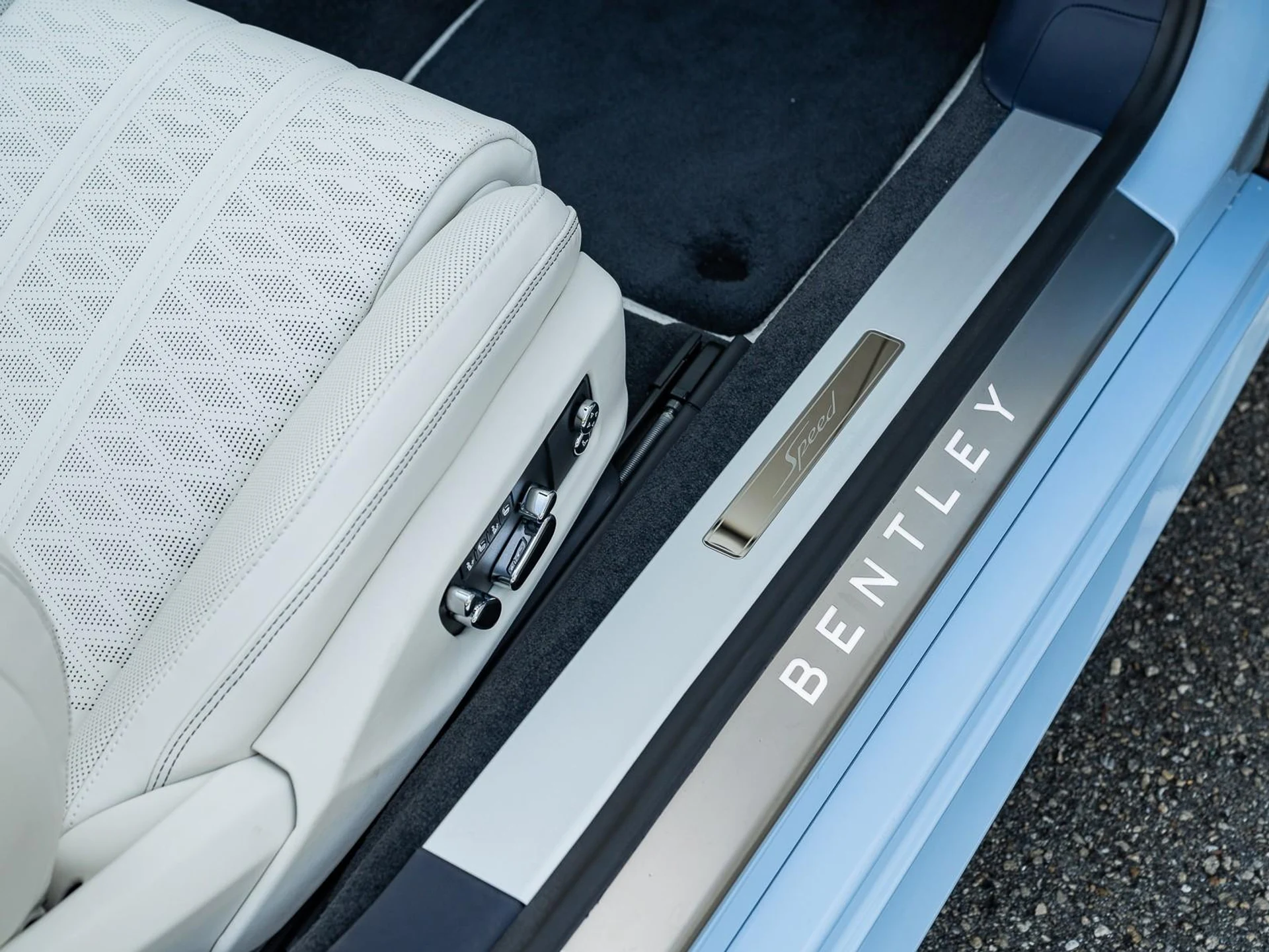 mph047_815604768_Used_2025_Bentley_Continental_GT_Speed_1766181987_a524db386e