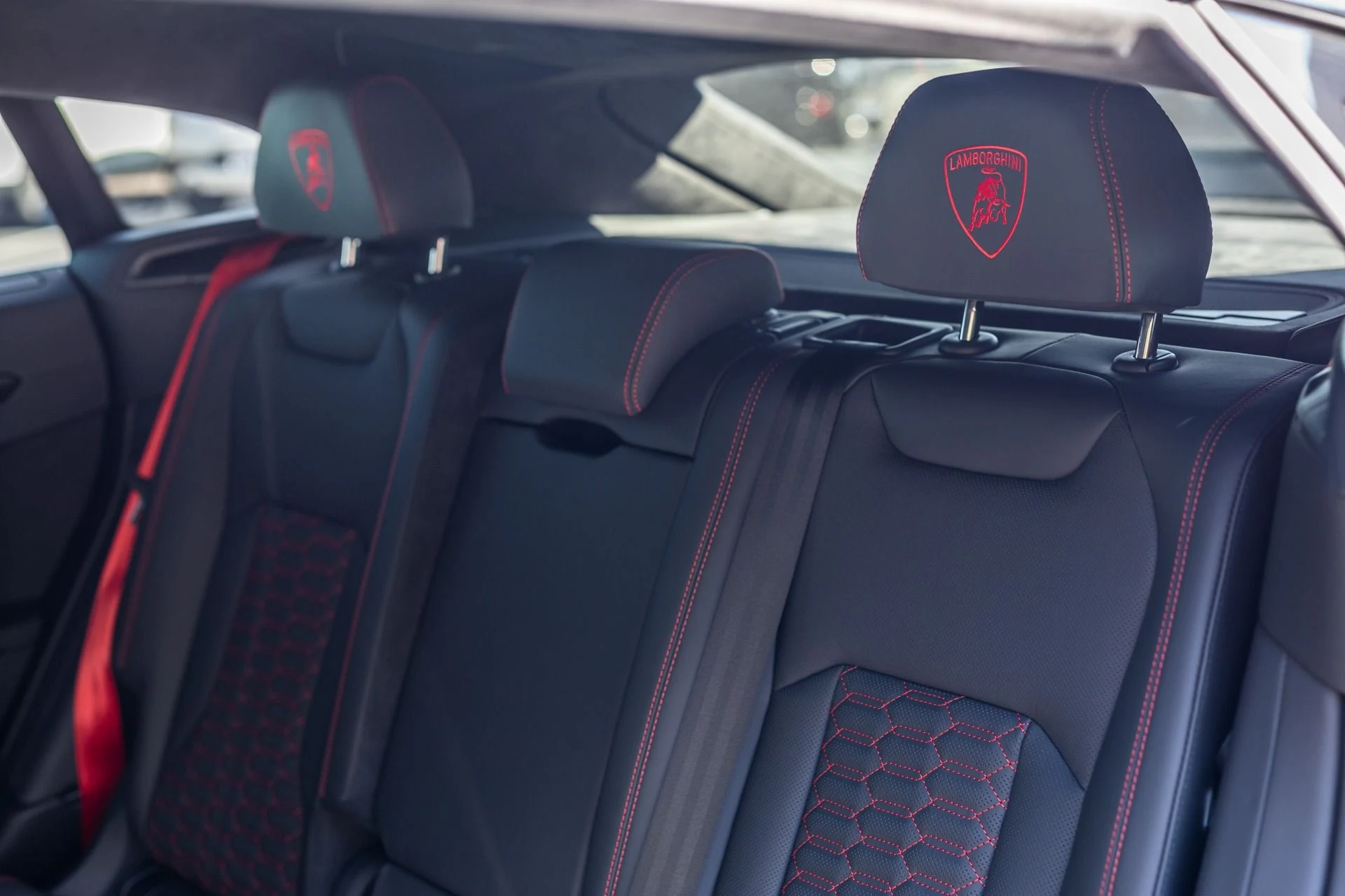 mph047_837454412_Used_2023_Lamborghini_Urus_S_1764103574_34c4fbdb49