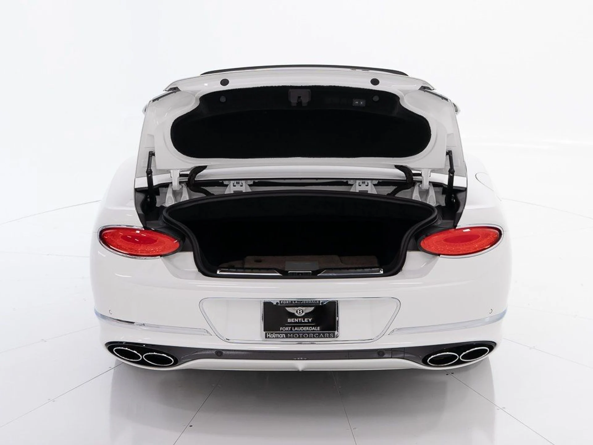 mph047_855295081_3331e9b66d94b125e2ca74e1bbb36031_ff671b6702