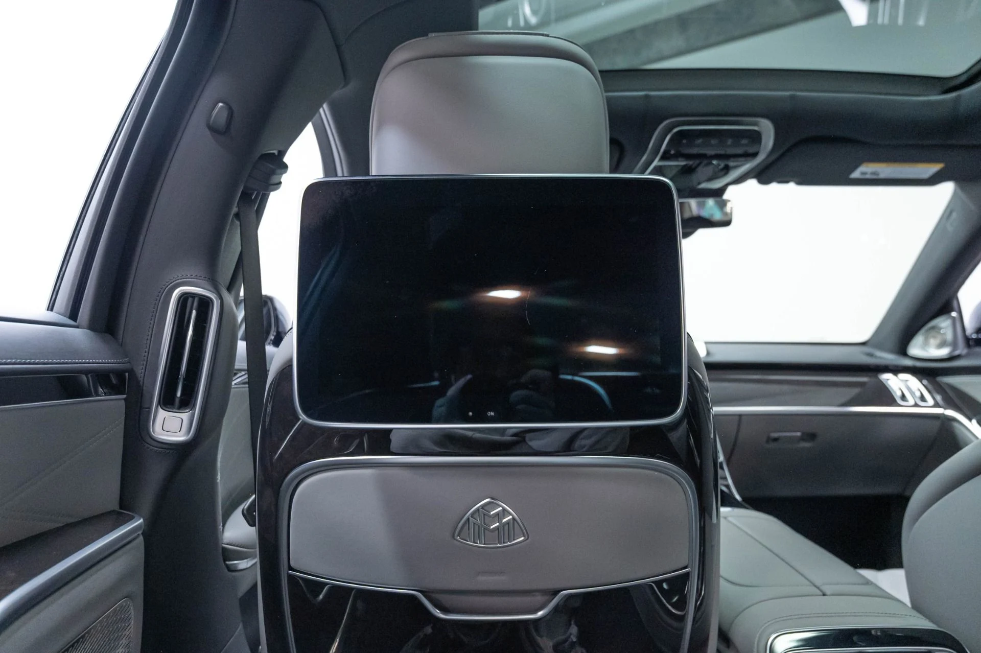 mph047_864687416_Used_2024_Mercedes_Benz_S_Class_Maybach_S_680_4_MATIC_1783529476_bfd00e22ca