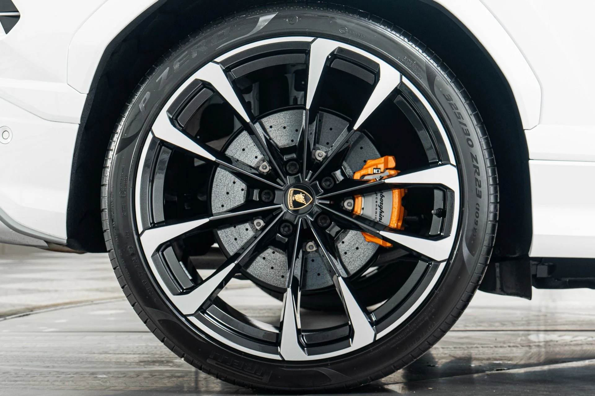 mph047_885578075_Used_2022_Lamborghini_Urus_1778007764_bf238c2252