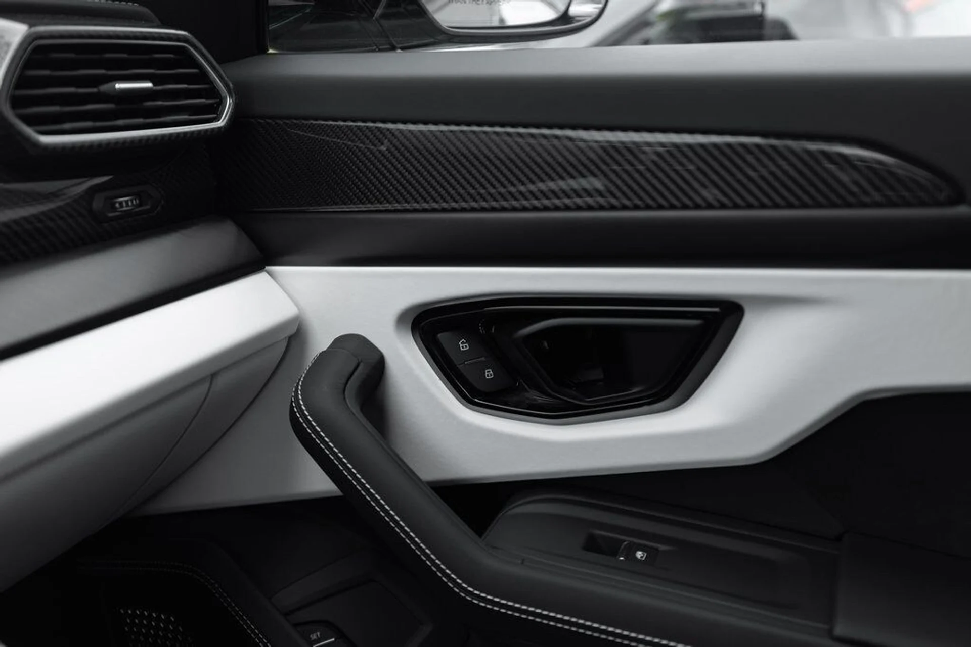 mph047_898778350_b83970468063ec9fb9286975f12044dex_4038029f0d