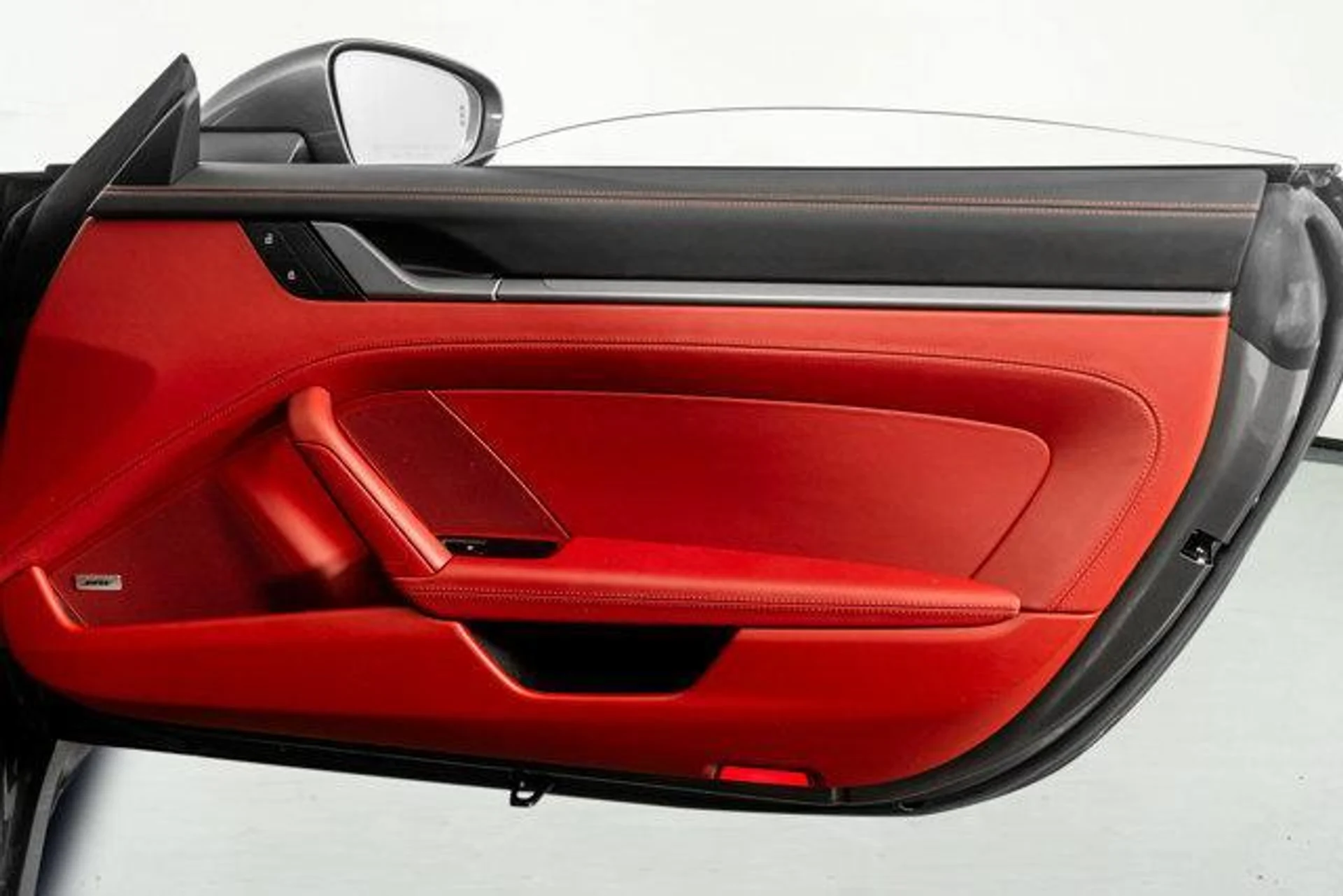 mph047_904958647_ks_E_Rfz_Sr_Ef_P1_Kl_P_Xb_Z39_IH_Nst_Es_e8e8e14441